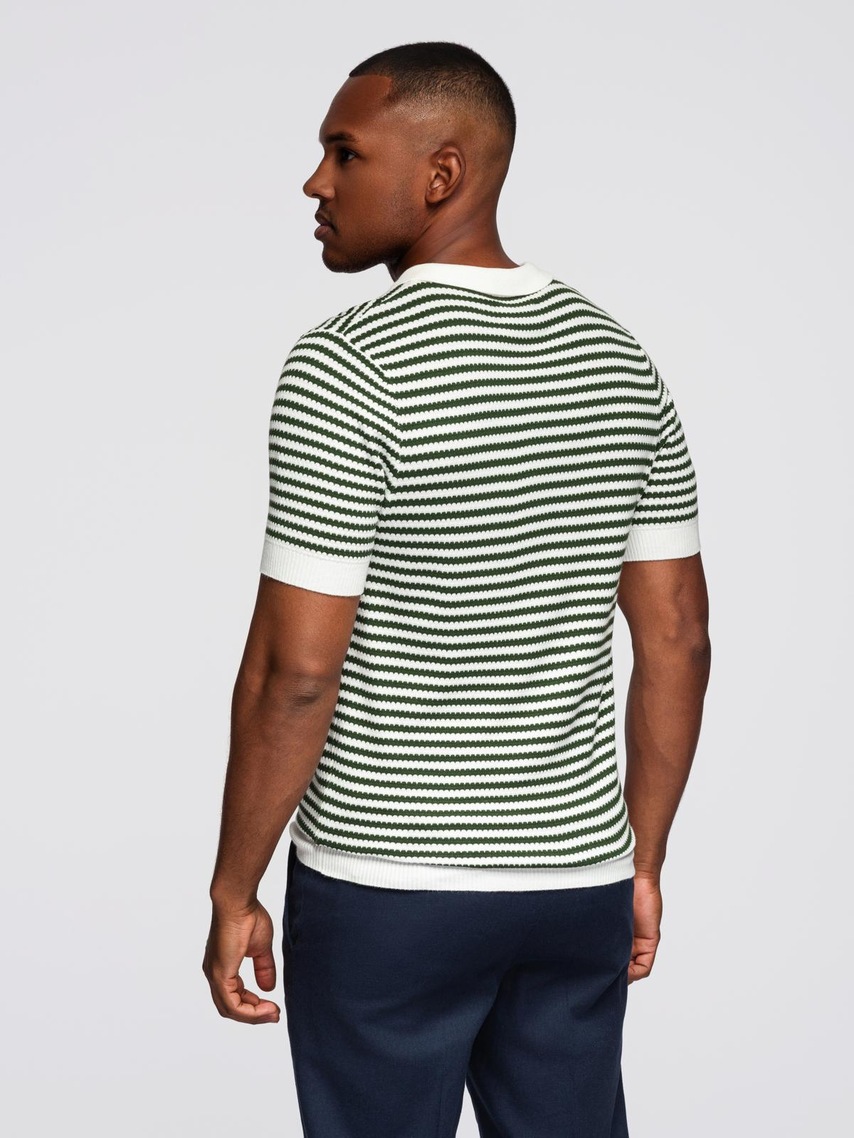 Ombre Men's knitted buttonless polo shirt with navy stripes - white and olive