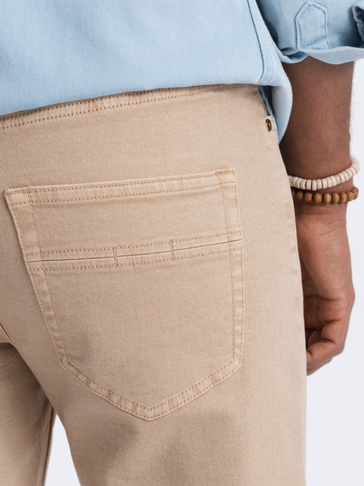 Pantaloni barbati, Ombre Basic