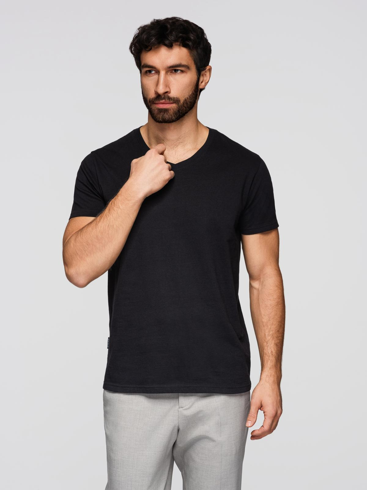 Ombre BASIC men's classic cotton T-shirt with a crew neckline - black