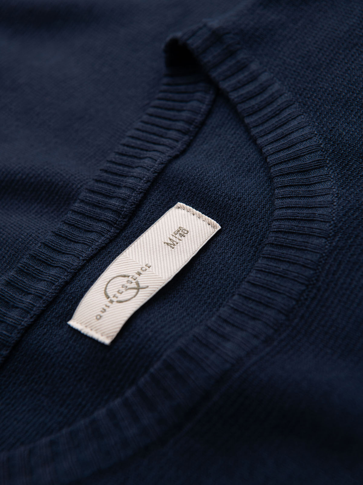 Ombre Men&#039;s classic knitted shirt with ribbed cuffs - navy blue