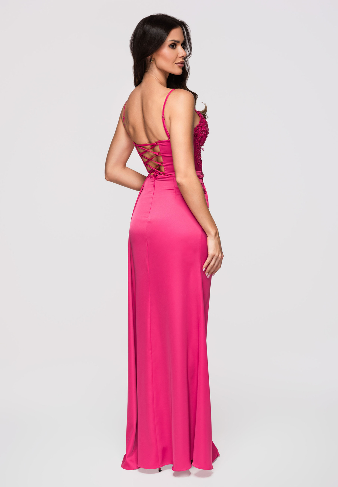 Elegantné Maxi Večerné Šaty