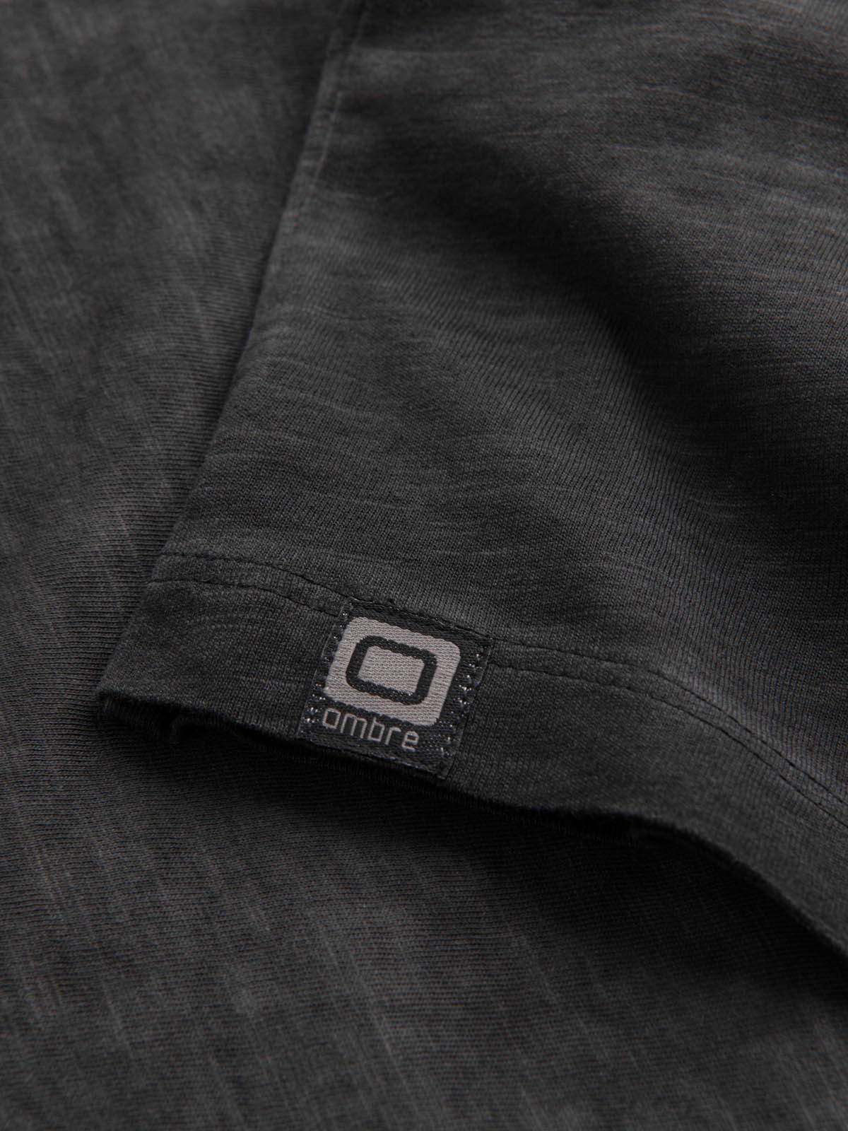 Ombre Men's brindle V-neck t-shirt with pocket - black