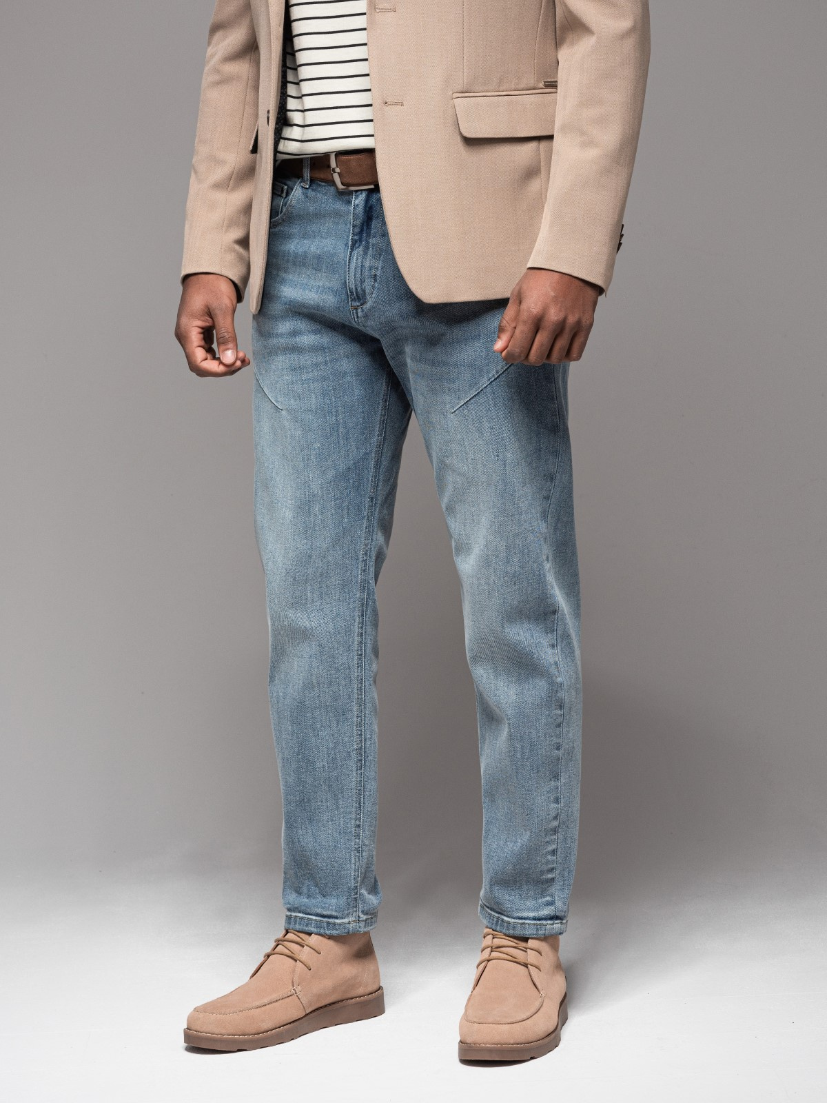 Ombre Men&#039;s CARROT FIT denim pants with decorative darts - light blue