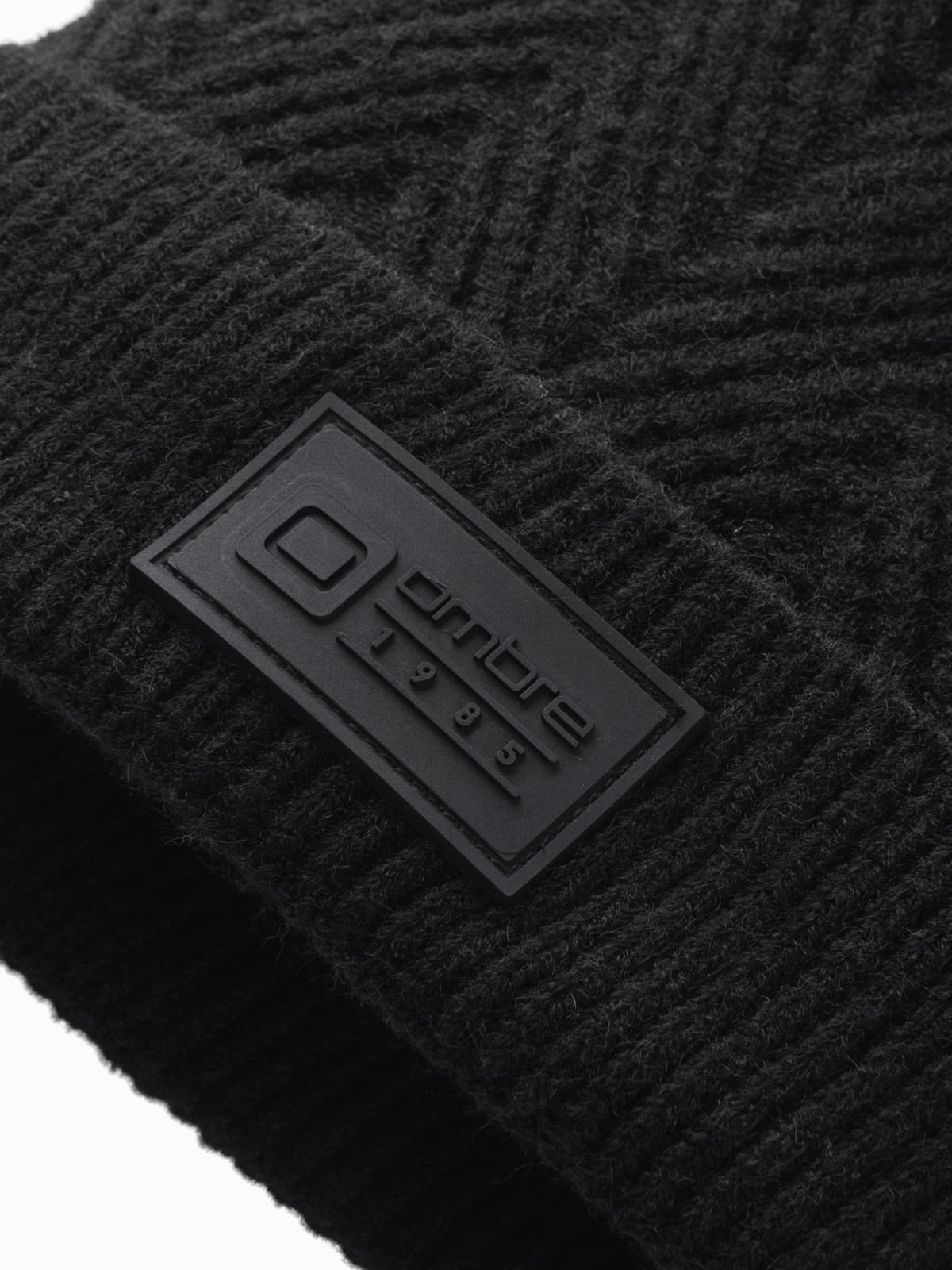 Ombre Men's knitted sweater-knit cap with patch - black