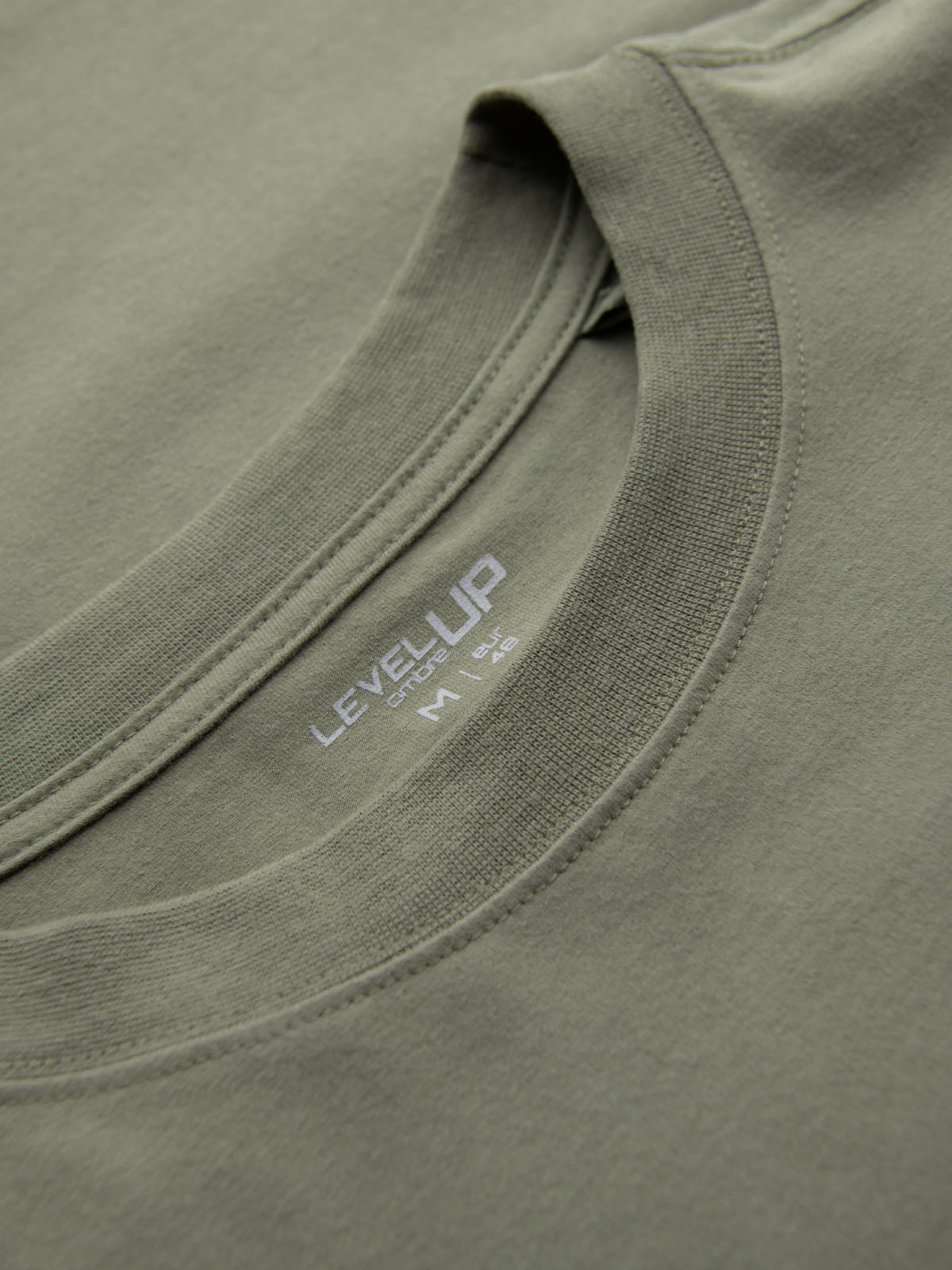 Ombre Men's LOOSE FIT cotton t-shirt with round neckline - khaki
