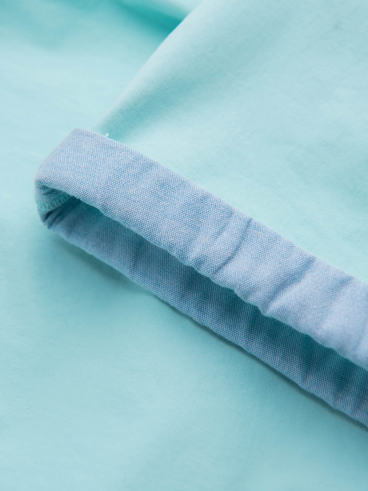 Ombre Men&#039;s chinos shorts with contrasting turn-up