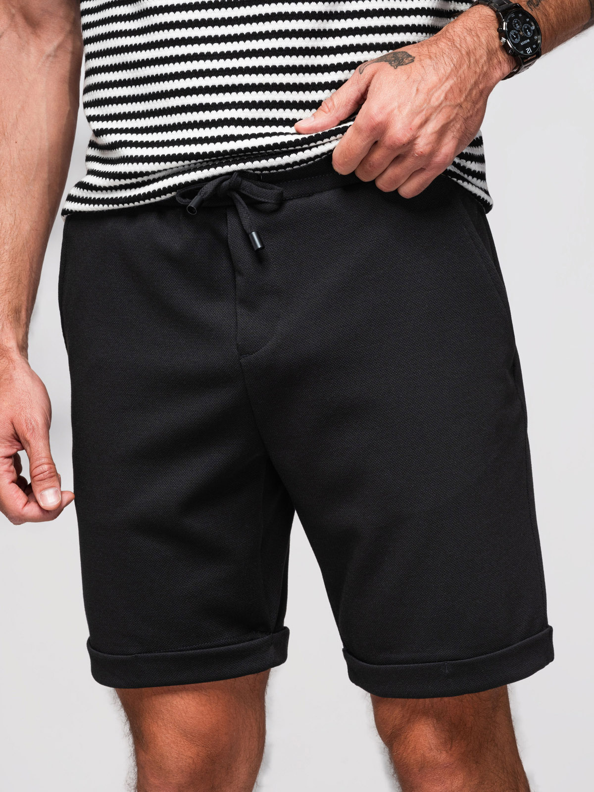 Ombre Men's knit shorts with rolled up legs - black