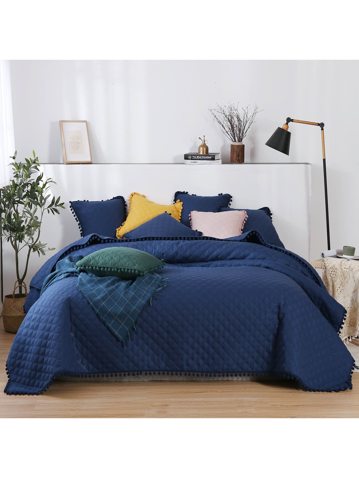Edoti Quilted Bedspread Pompoo A735