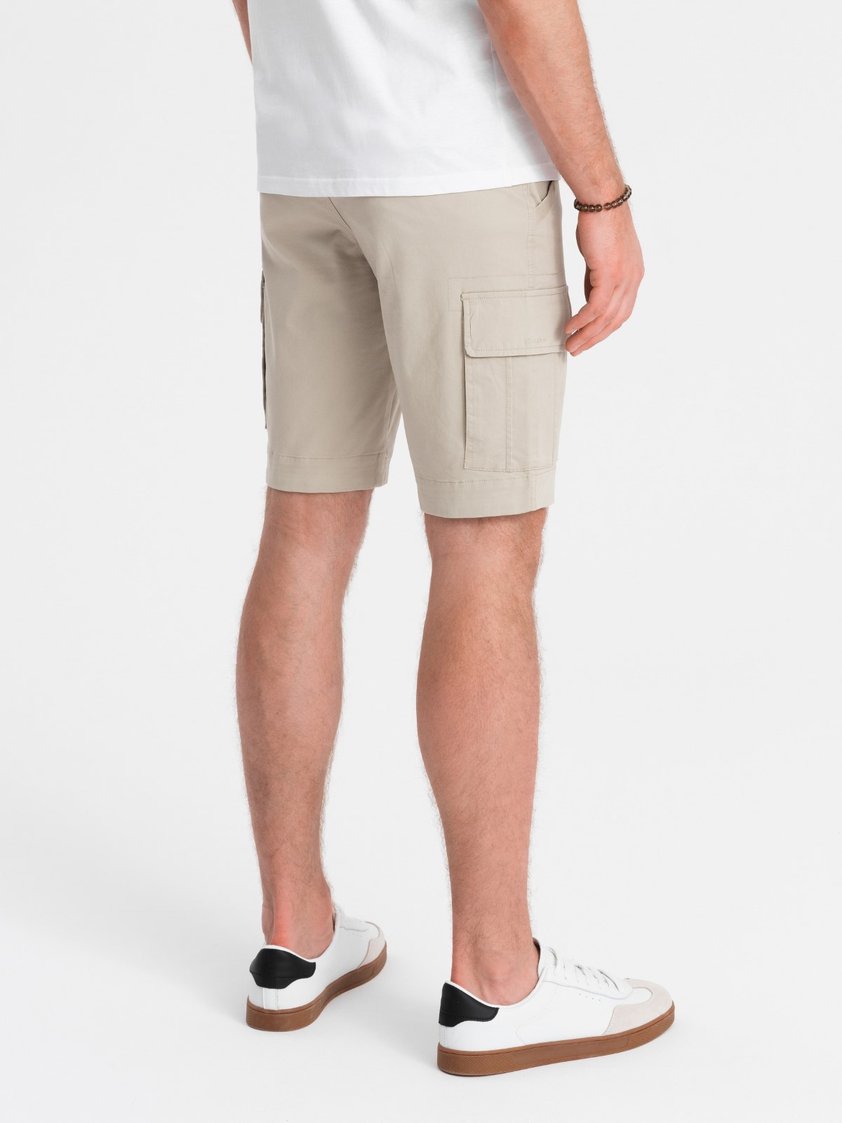 Ombre Men&#039;s monochromatic shorts with cargo pockets - beige