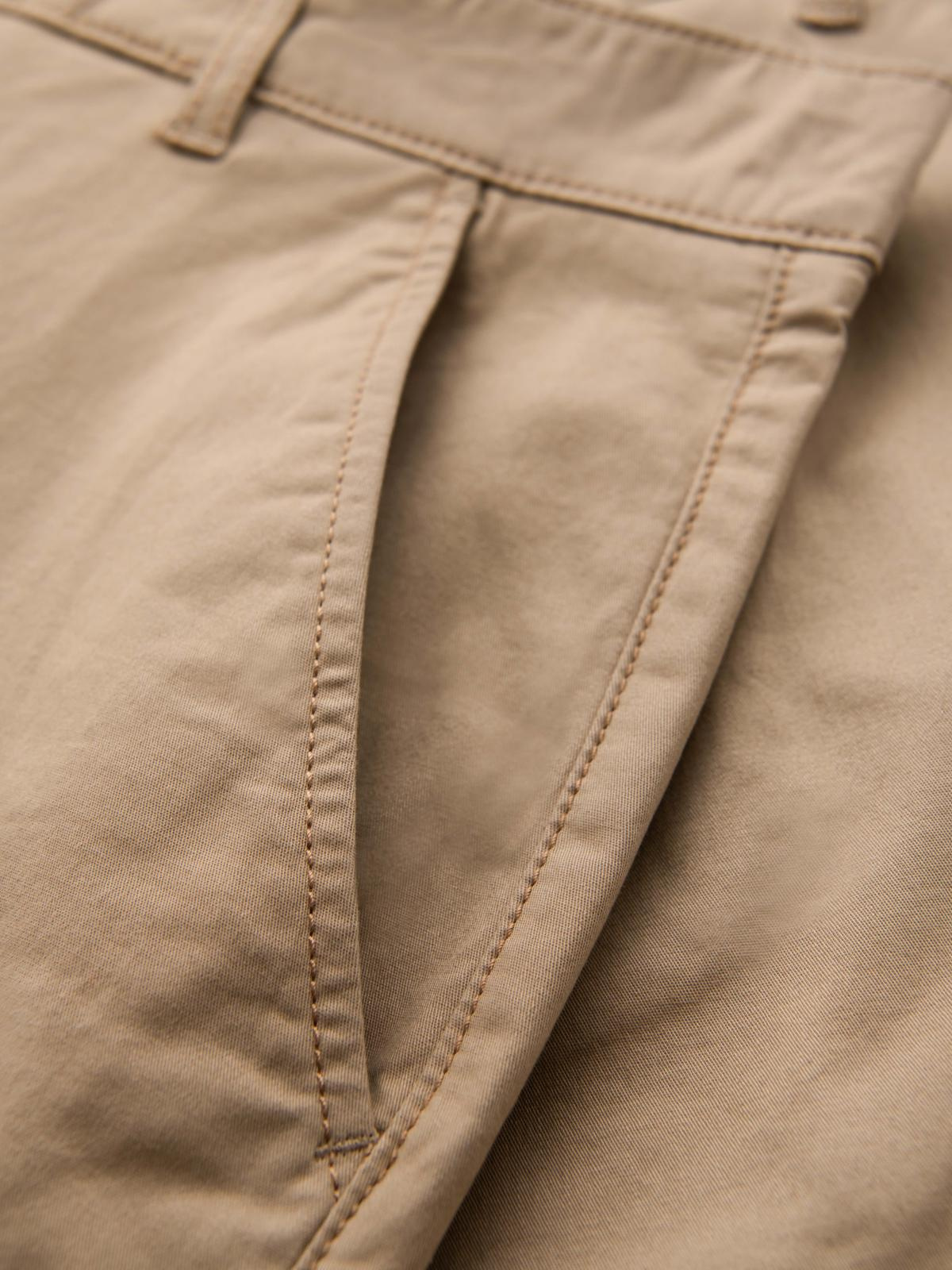 Ombre Classic men's chino shorts with rolled up leg - beige