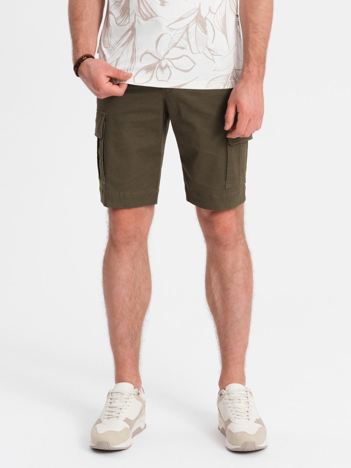 Ombre One-color men&#039;s shorts with cargo pockets - dark olive