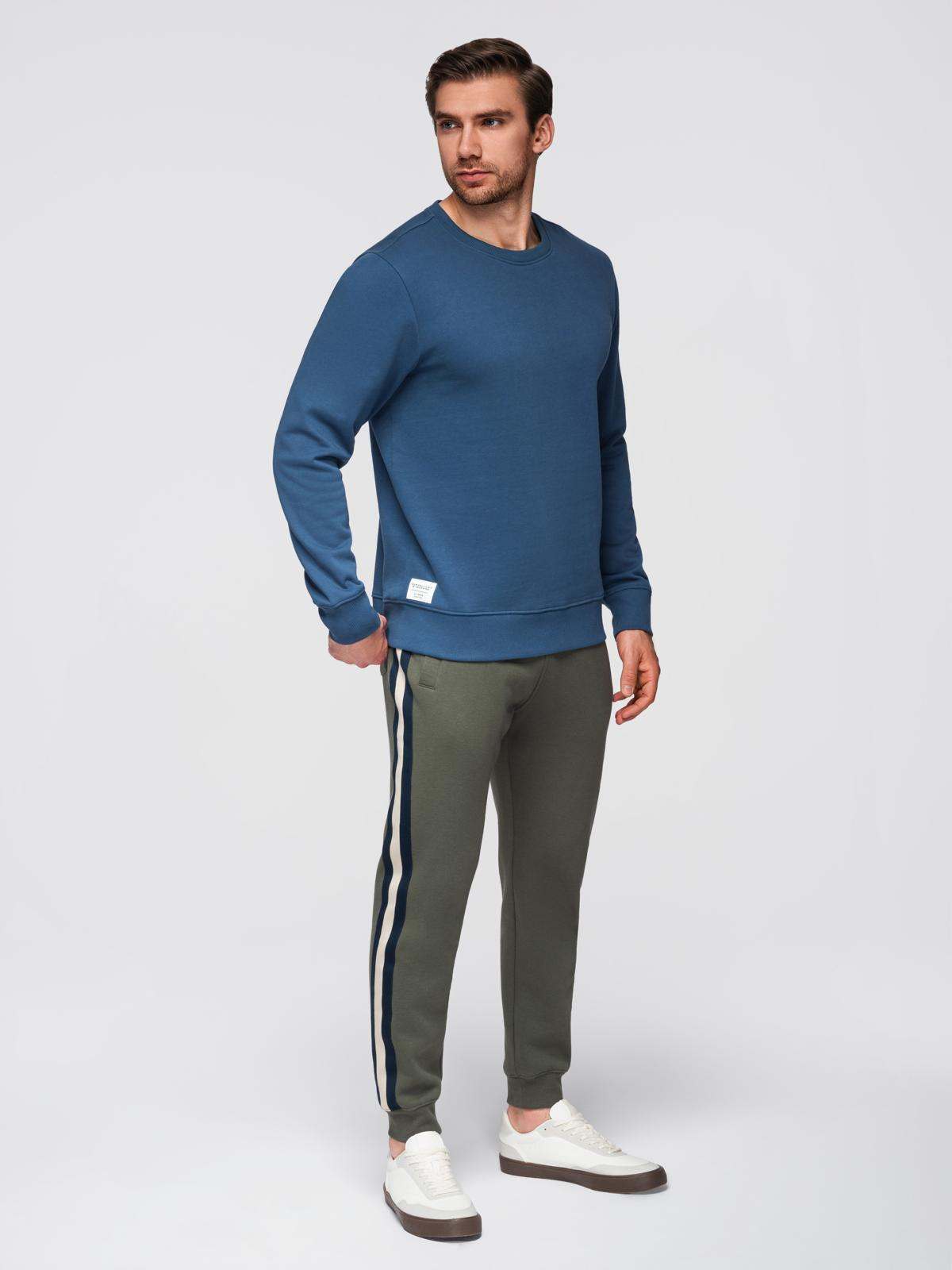 Ombre Men&#039;s BASIC sweatshirt with round neckline - navy blue