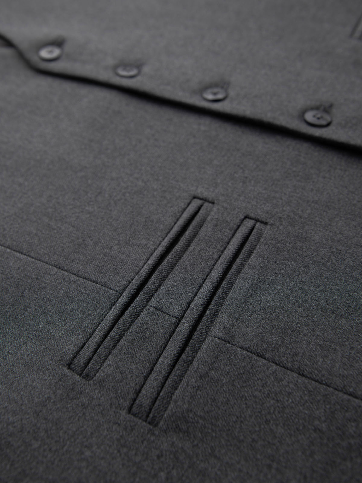 Ombre Men&#039;s suit vest with classic detailing and lining - graphite