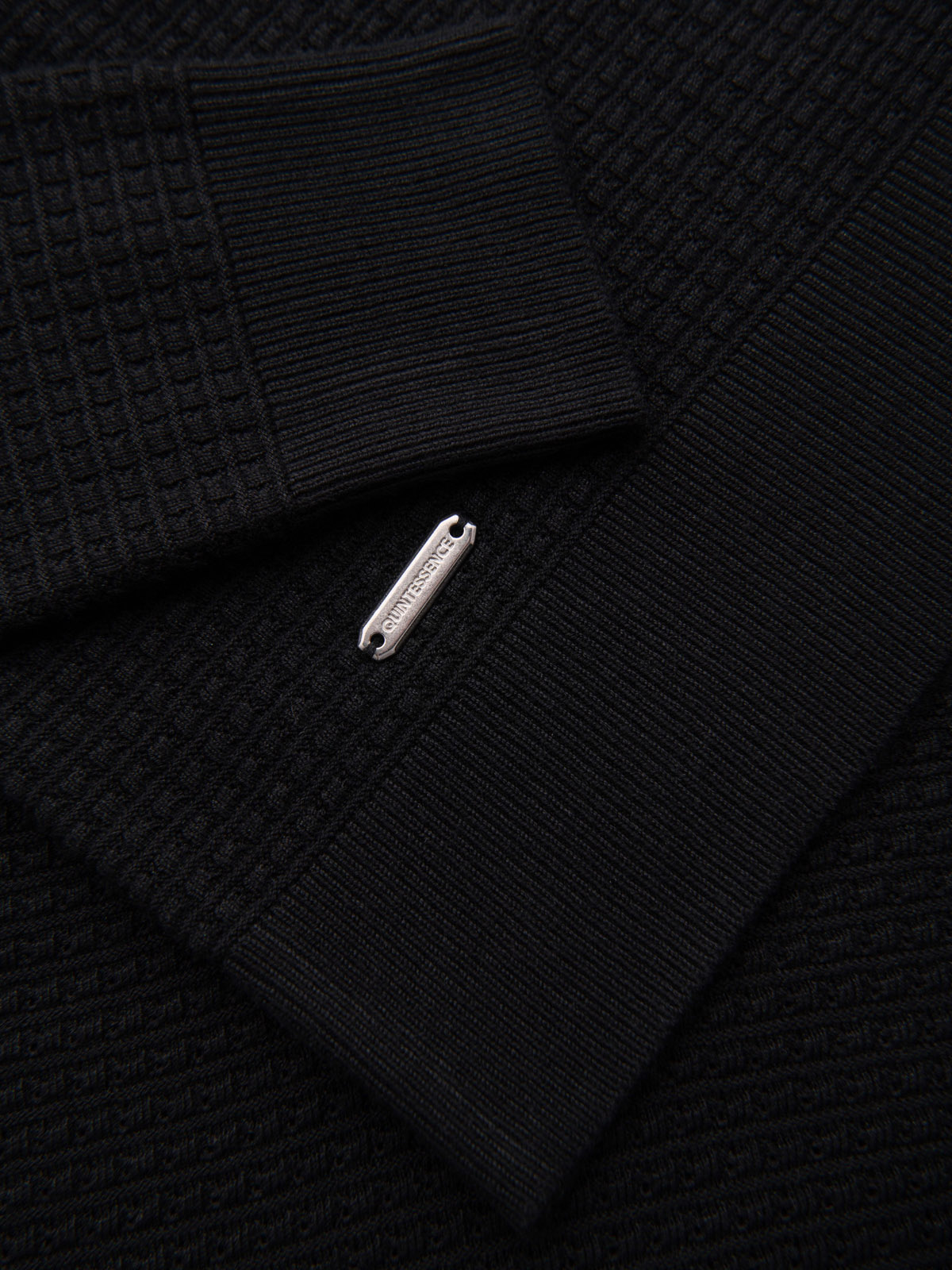 Ombre Structured men&#039;s sweater with round neckline - black