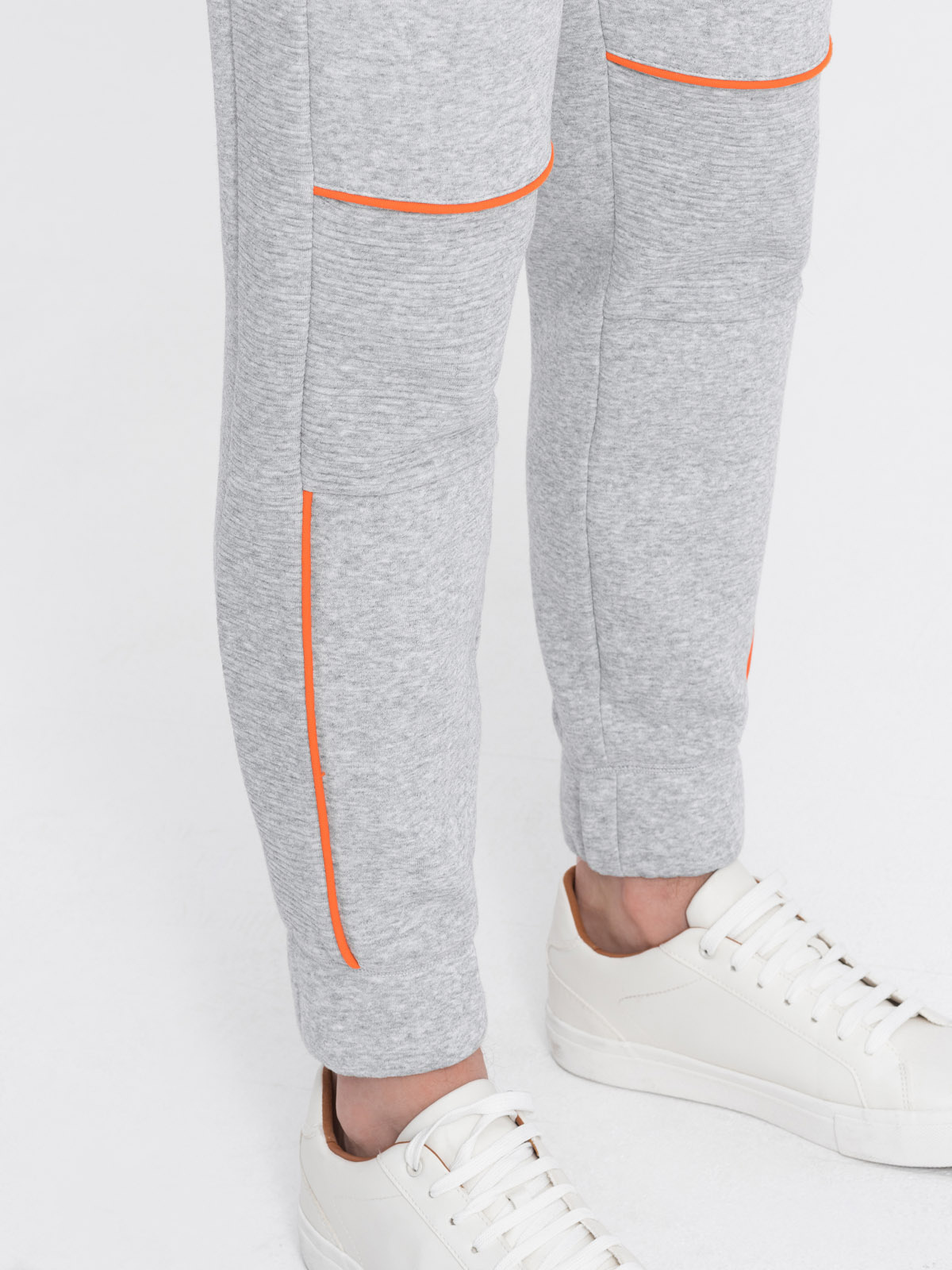 Ombre Men's sweatpants with contrast stitching - grey melange