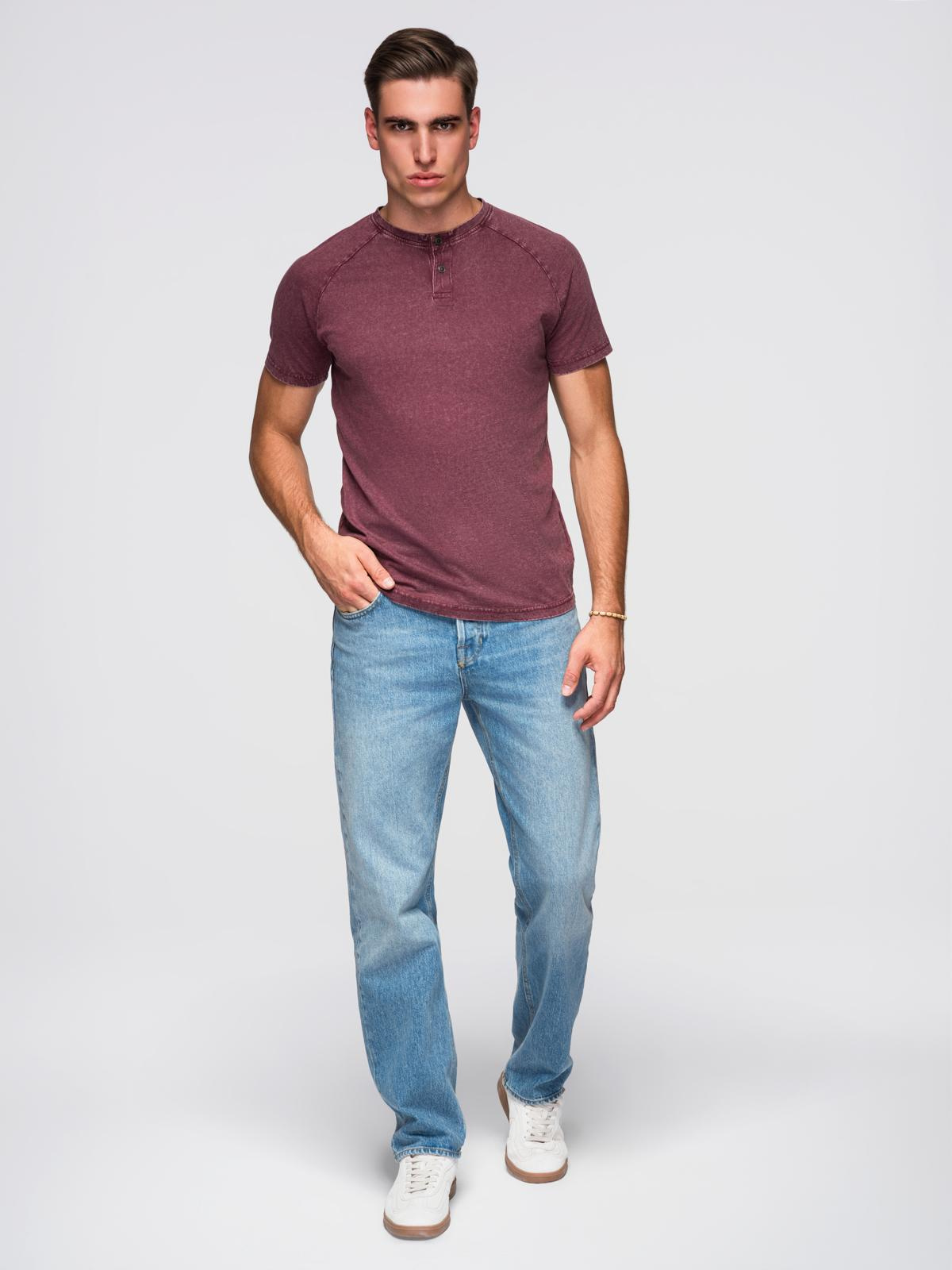 Ombre Men's T-shirt with wash effect and buttons at neckline - burgundy