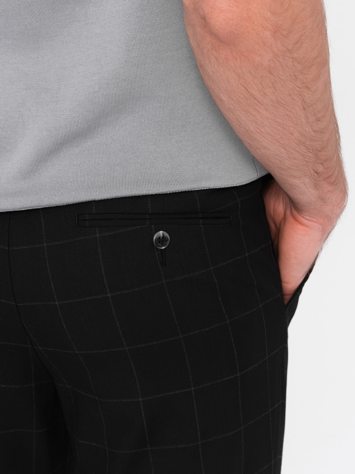 Ombre Men's pants with a classic cut in a delicate check - black
