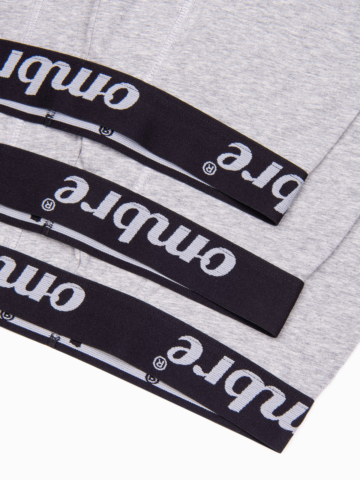 Boxeri barbati, Ombre