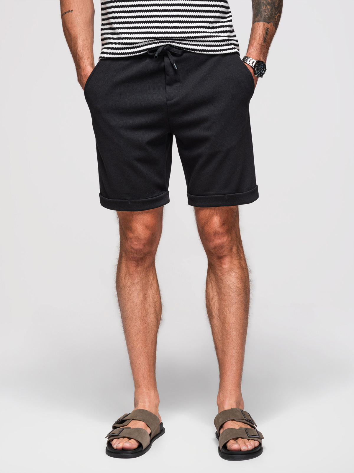 Ombre Men's knit shorts with rolled up legs - black