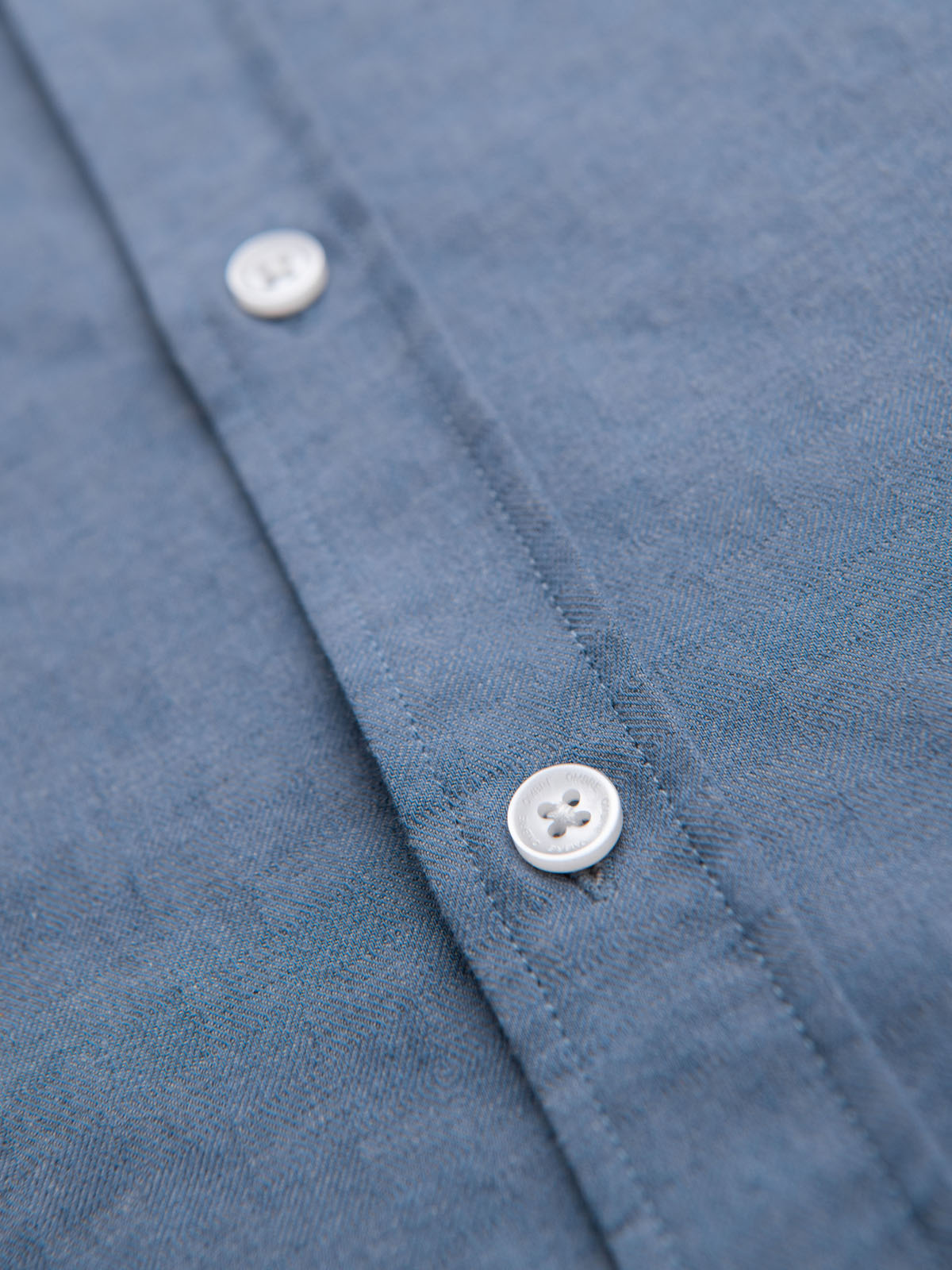 Ombre Men&#039;s SLIM FIT shirt in decorative fabric with pocket - blue OM-SHCS