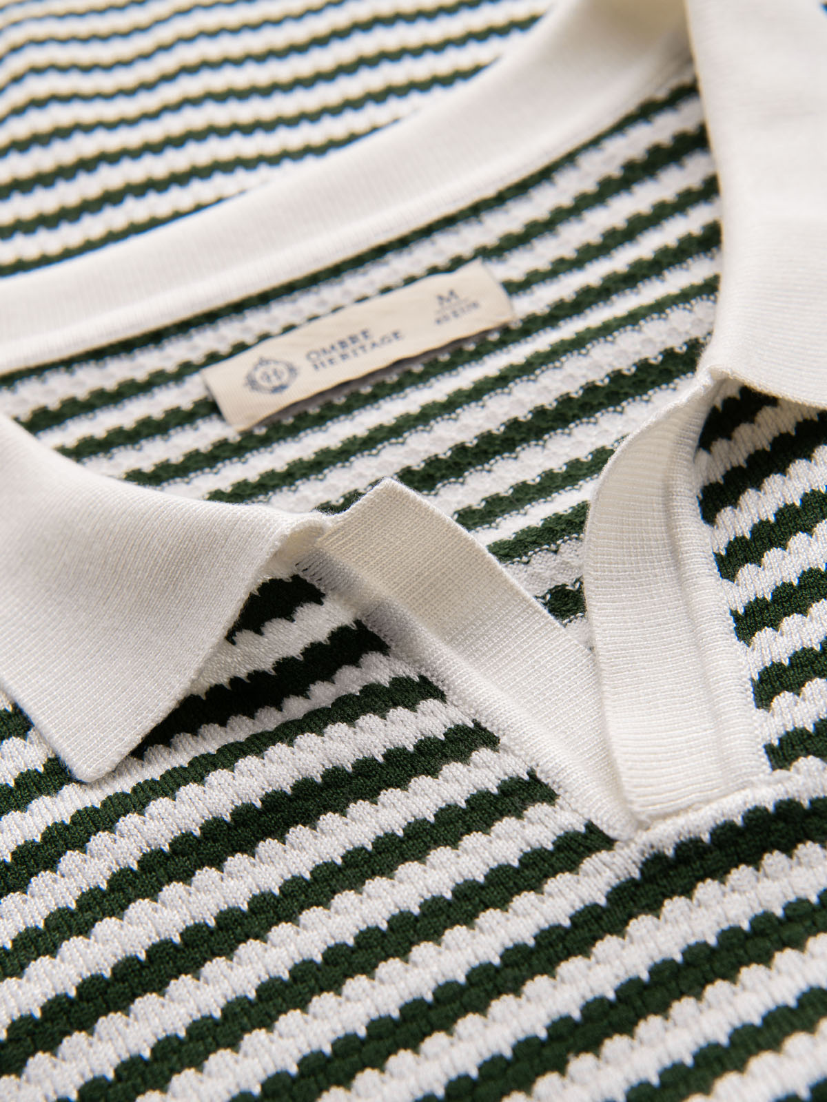 Ombre Men's knitted buttonless polo shirt with navy stripes - white and olive