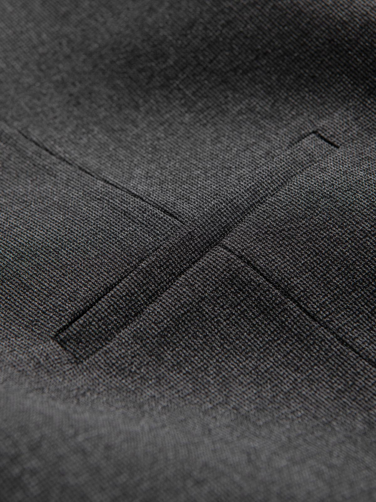 Vesta barbati, Ombre