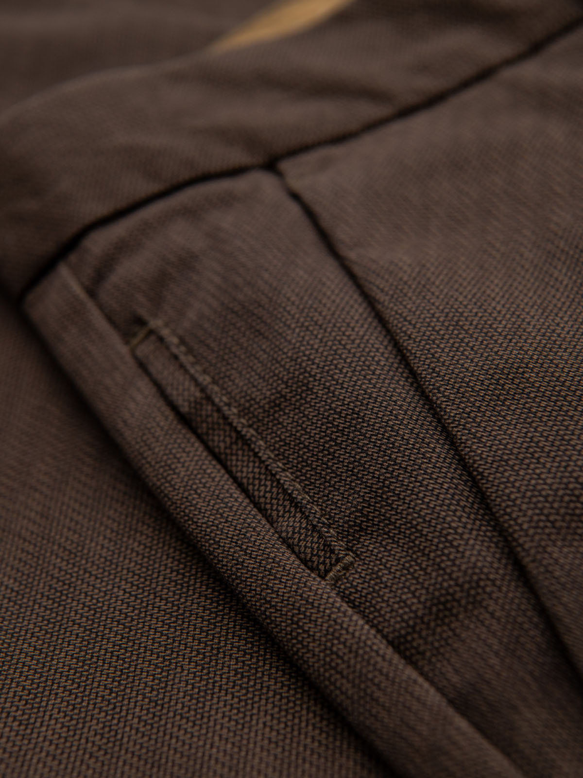 Ombre Men's REGULAR FIT chino pants with fine texture - brown
