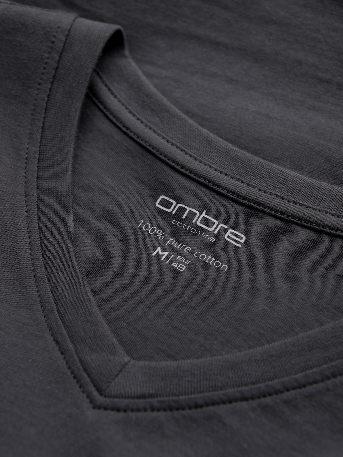 Ombre Men's unprinted longsleeve with a v-neck - graphite