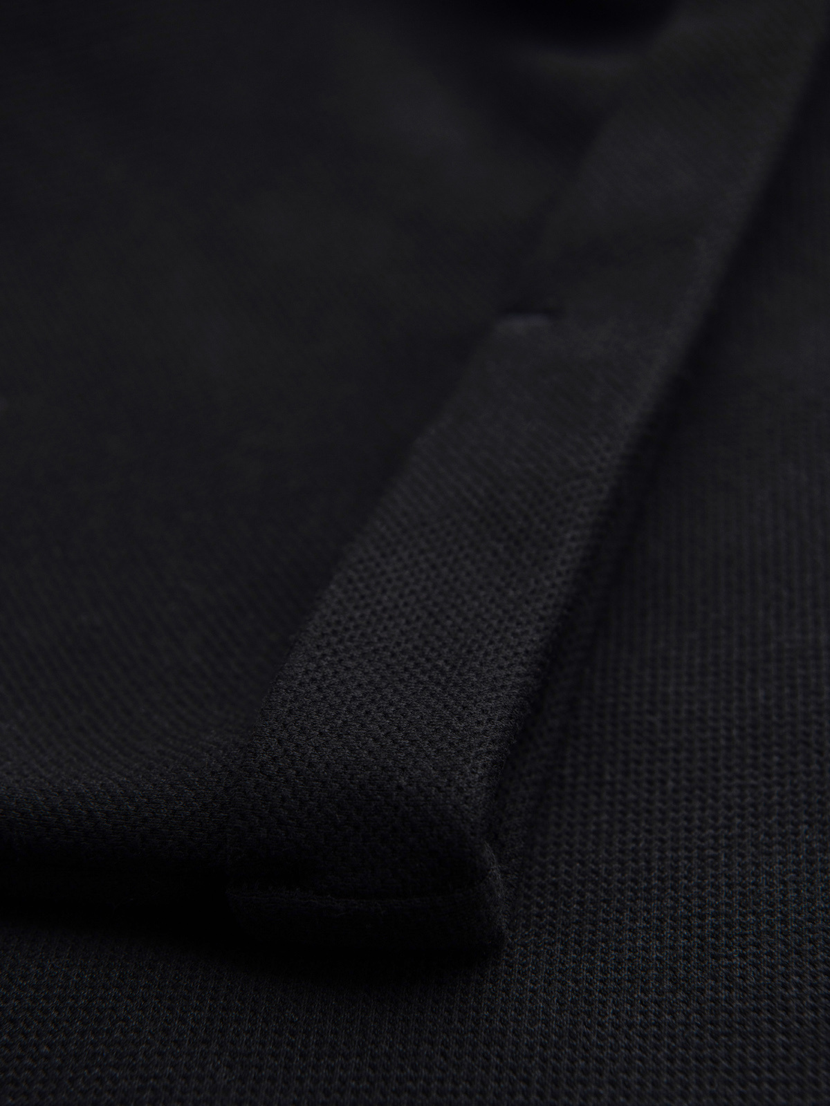Ombre Men's knit shorts with rolled up legs - black
