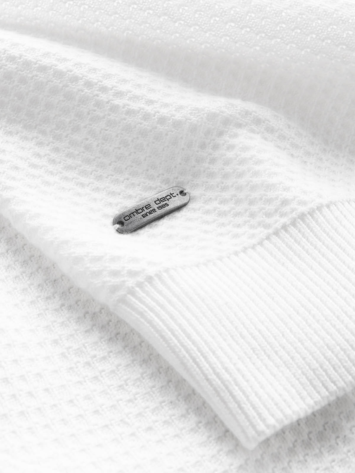 Ombre Men&#039;s RELAXED FIT knit sweater in diamond weave - broken white
