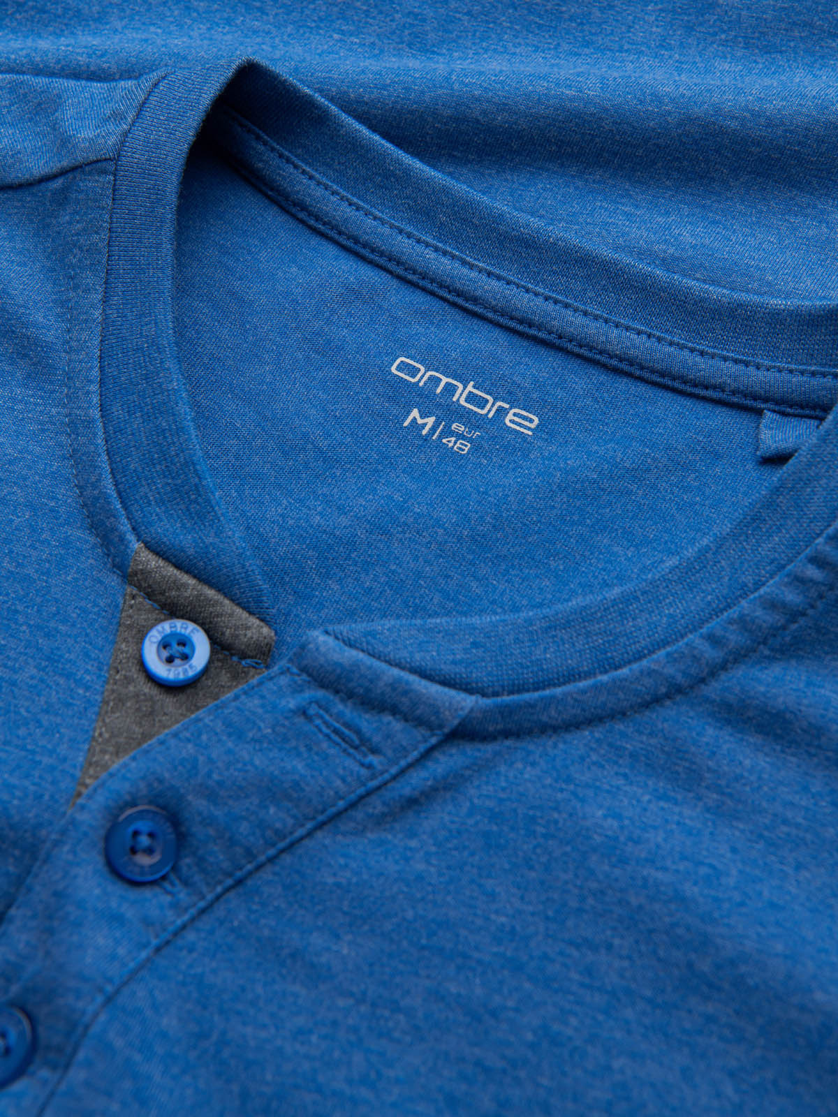 Ombre Men's t-shirt with round henley neckline - blue
