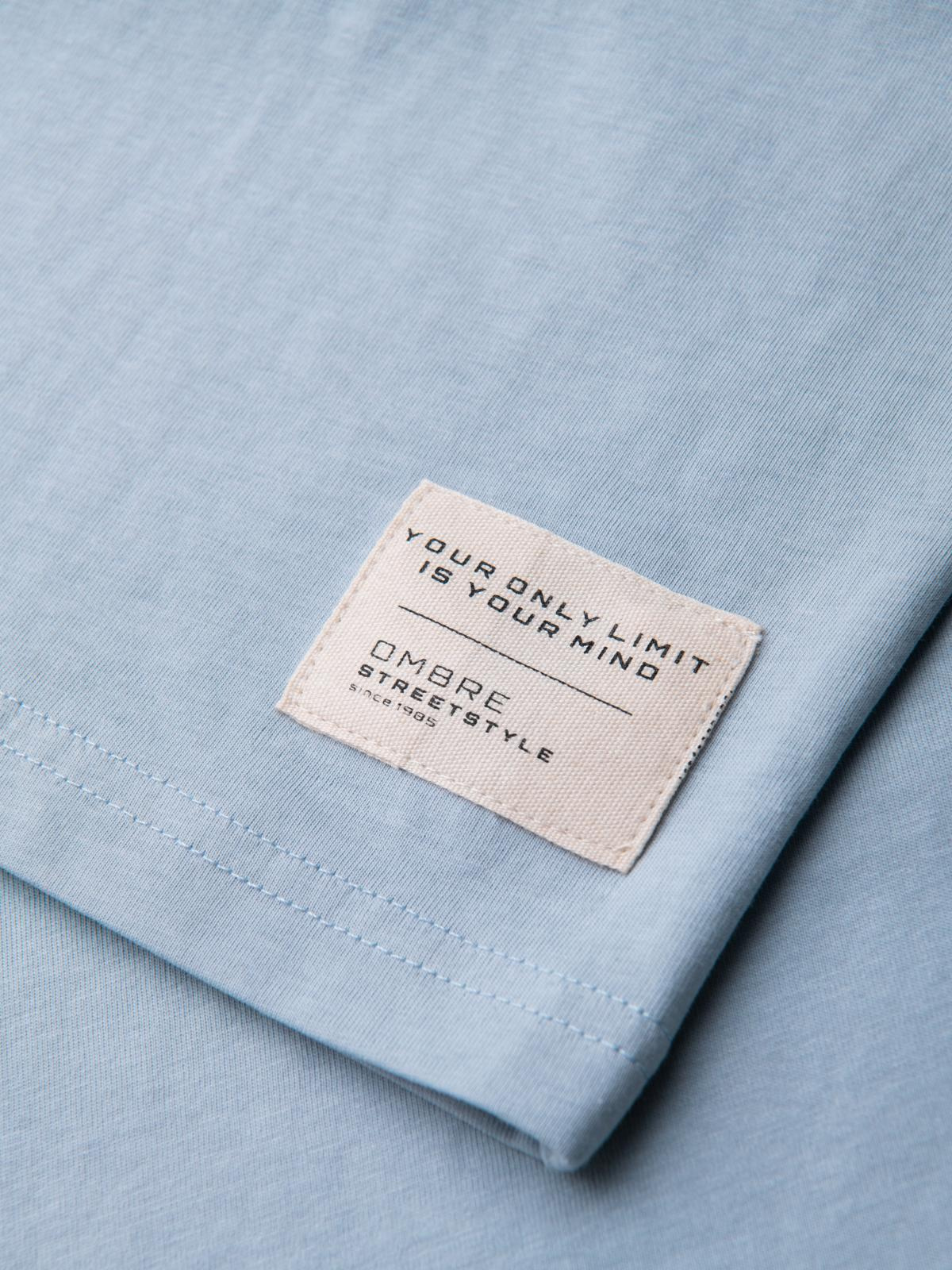 Ombre Men's LOOSE FIT t-shirt with pocket - blue