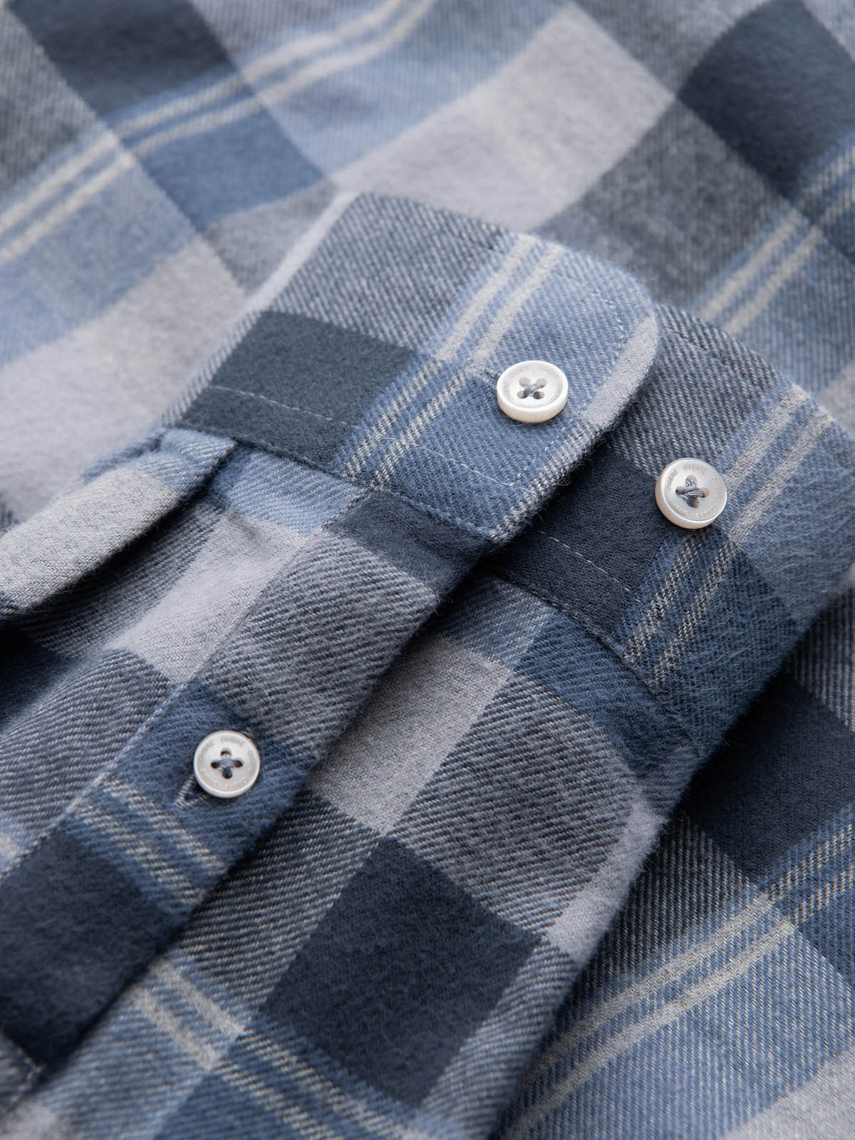 Ombre Men&#039;s plaid flannel shirt - blue-gray