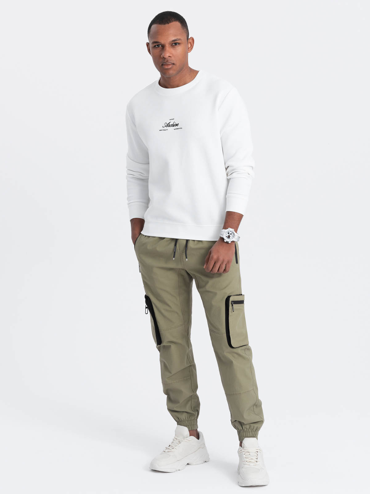Ombre Men&#039;s JOGGER pants with zippered cargo pockets - light olive