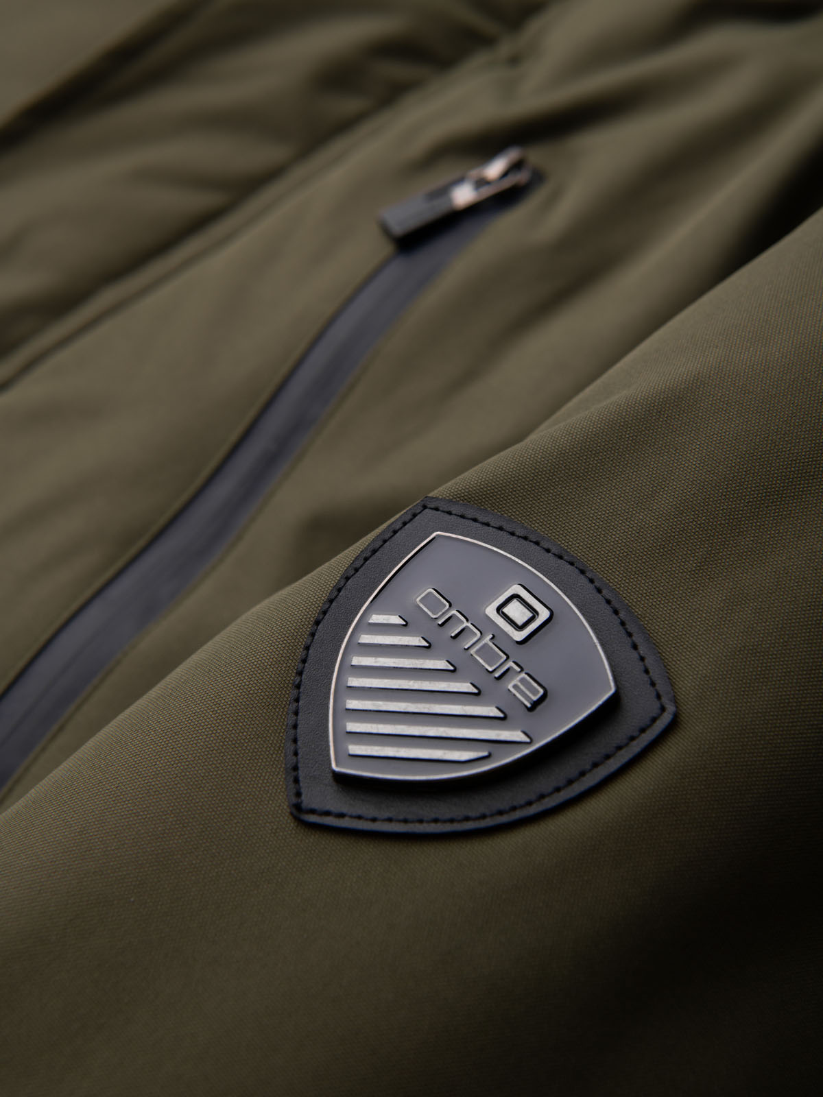 Ombre Alaskan men's winter jacket with detachable fur from the hood - dark olive green