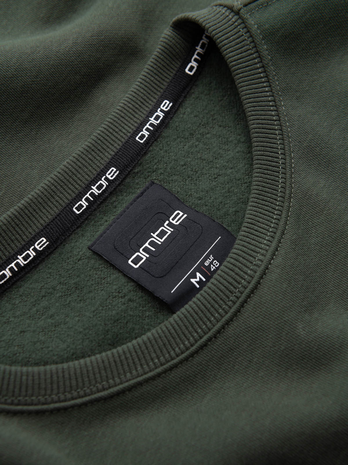 Ombre Men's non-stretch sweatshirt with metal pin - dark green