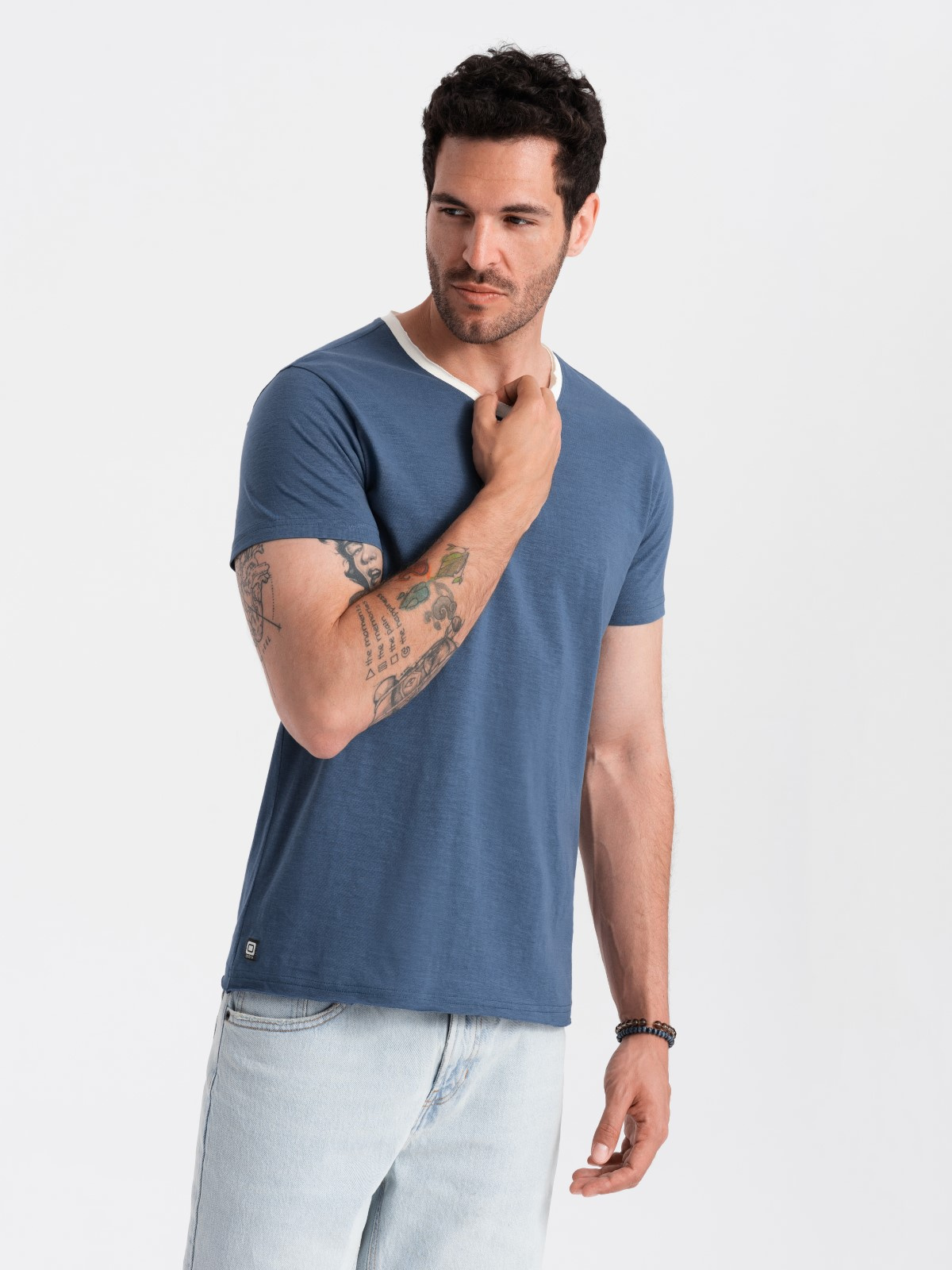 Tricou barbati, Ombre