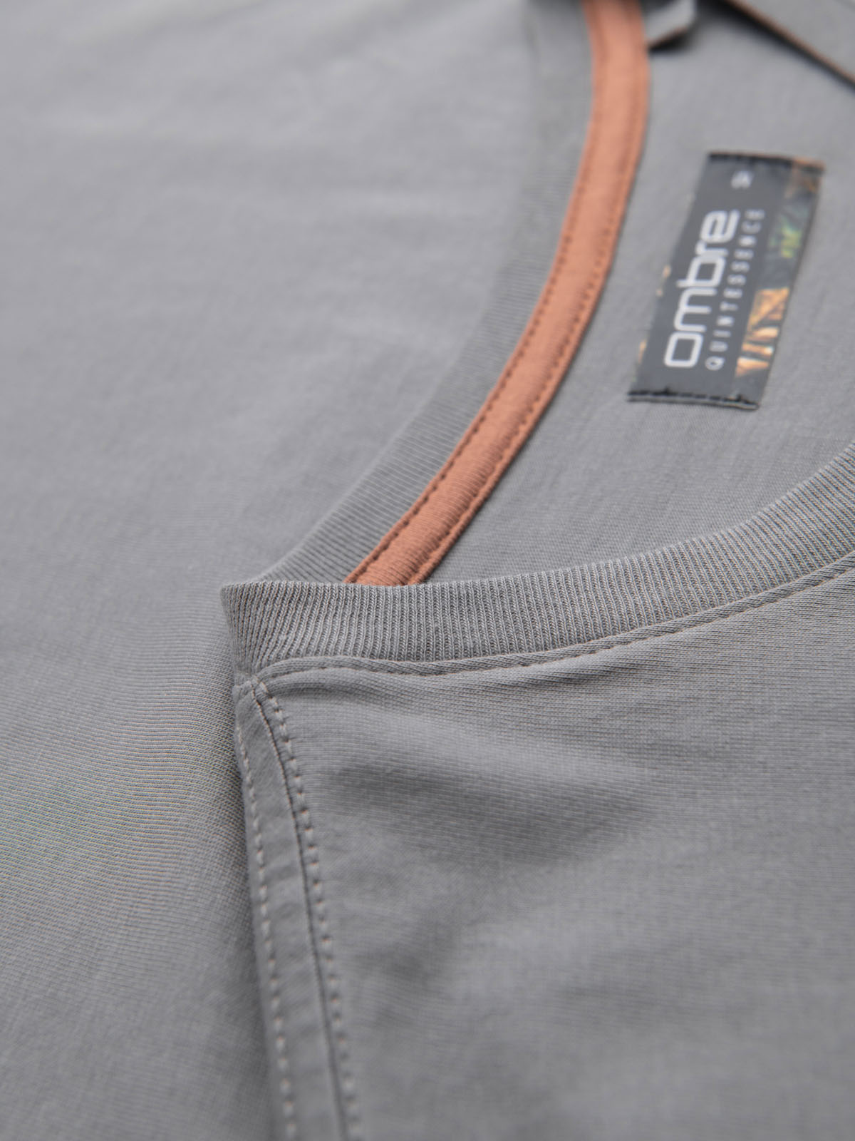 Ombre Men's t-shirt with button neckline and suede trim - grey