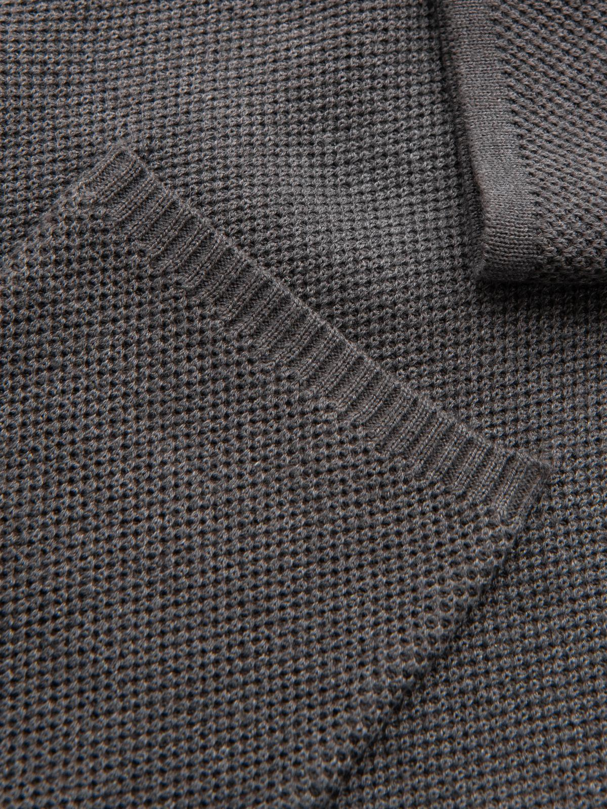 Cardigan barbati, Ombre