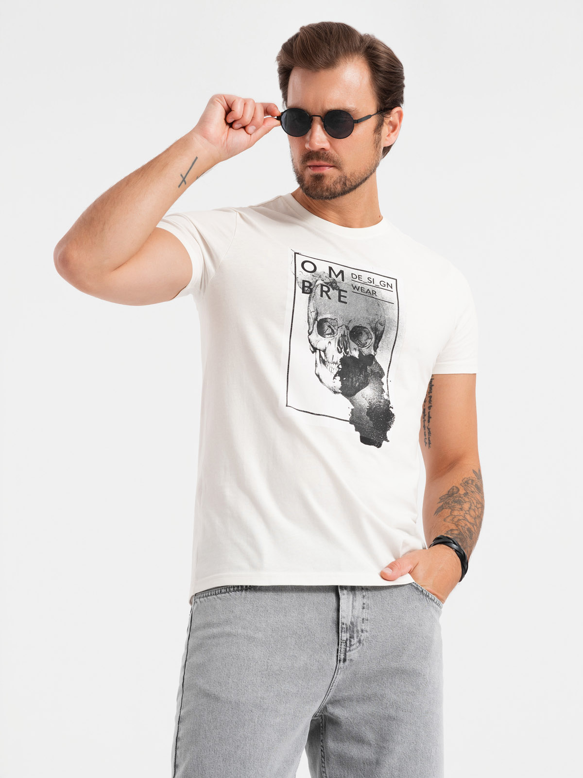 Ombre Men's cotton t-shirt with skull - white
