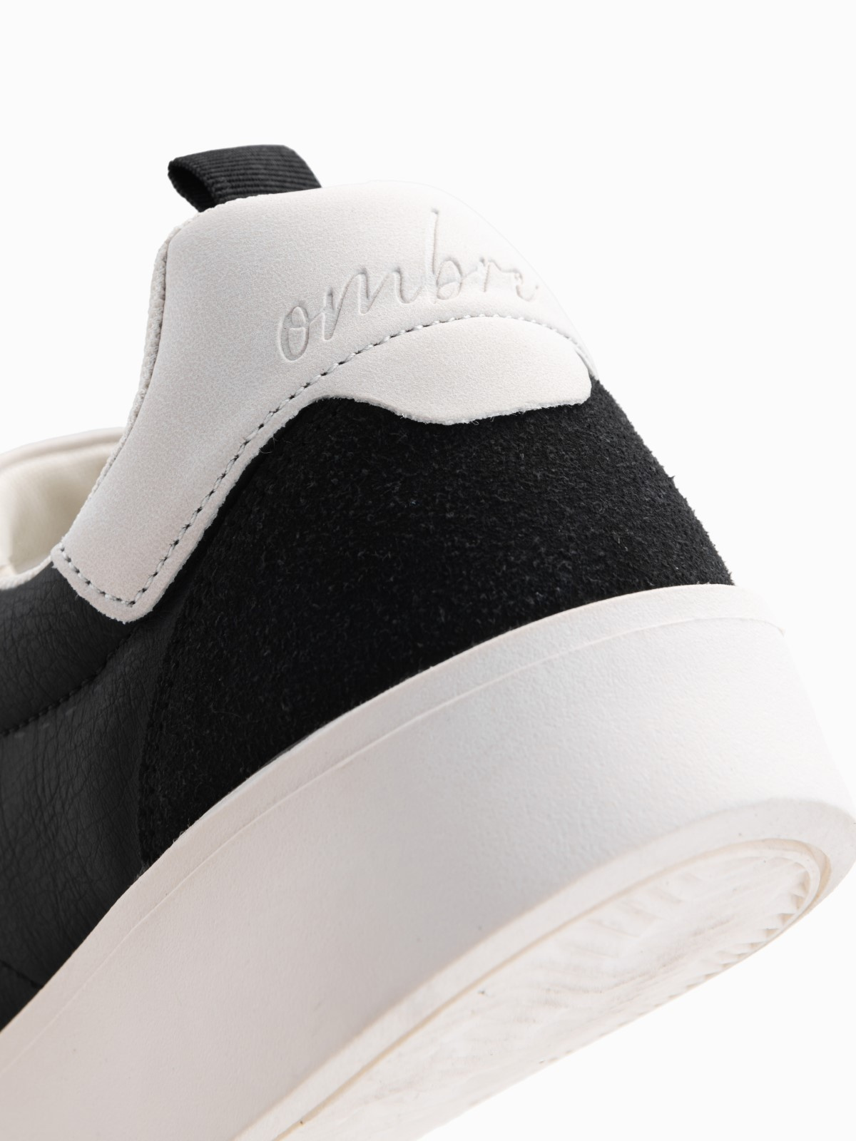 Ombre Men&#039;s old-school sneakers on thick sole - black