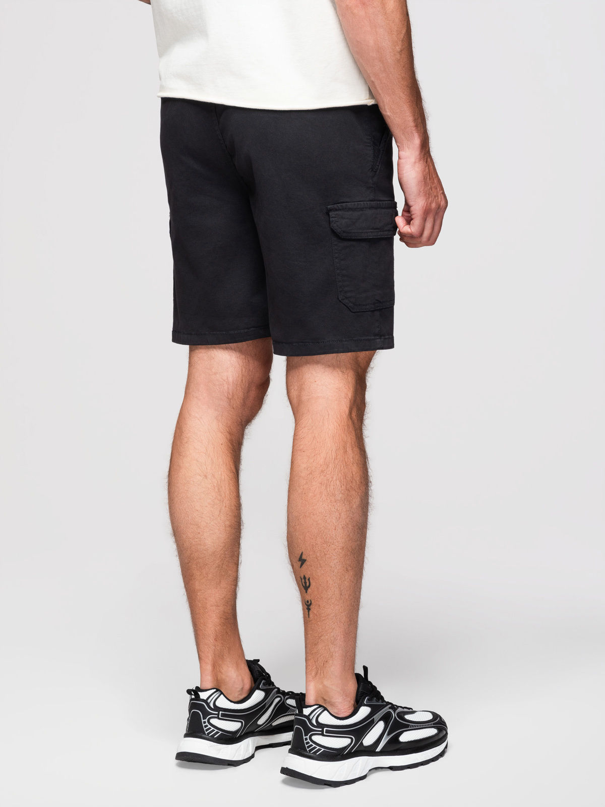 Ombre Men's cotton cargo shorts with elastic waistband - black