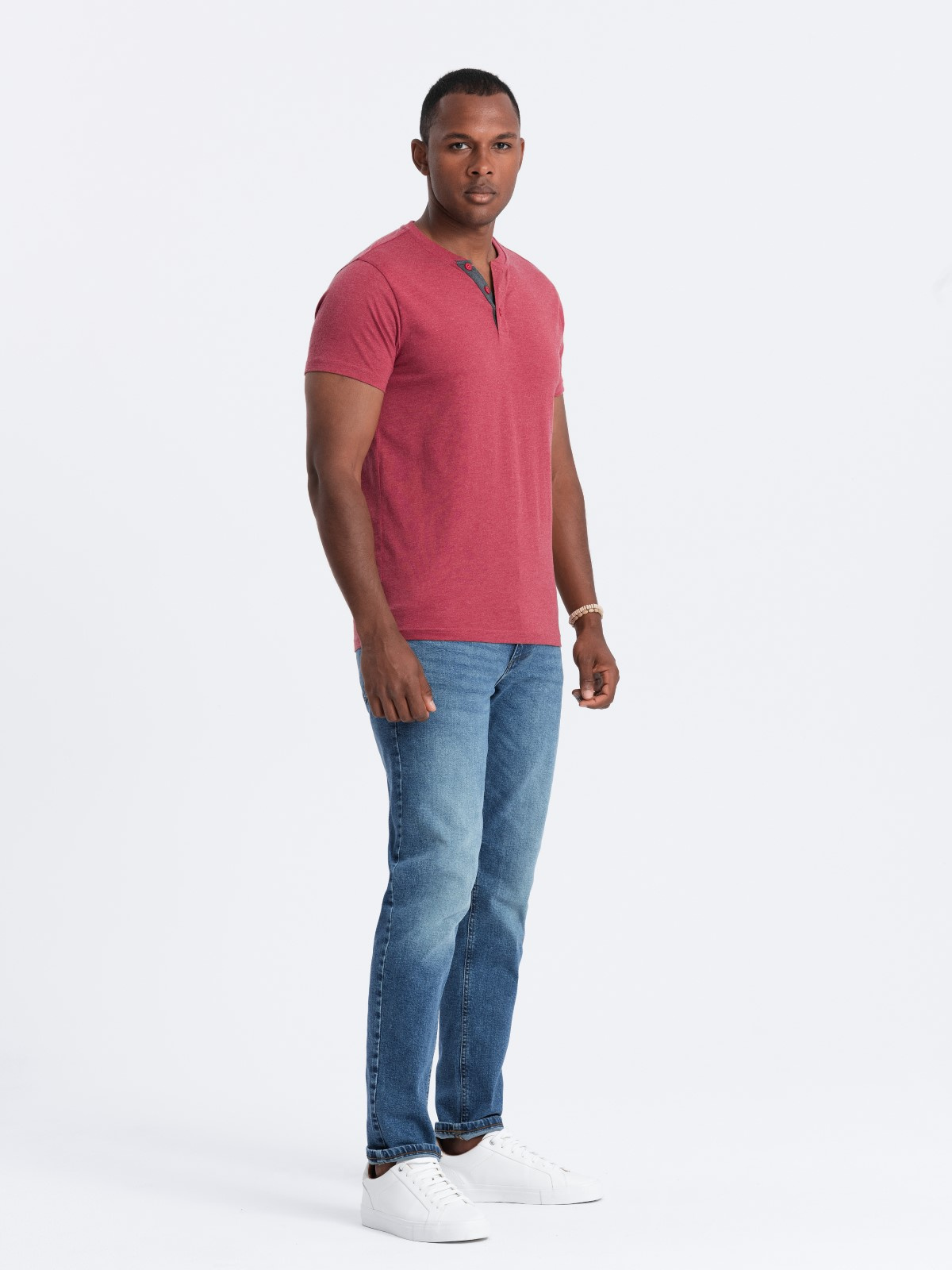 Ombre Men's T-shirt with round henley neckline - red