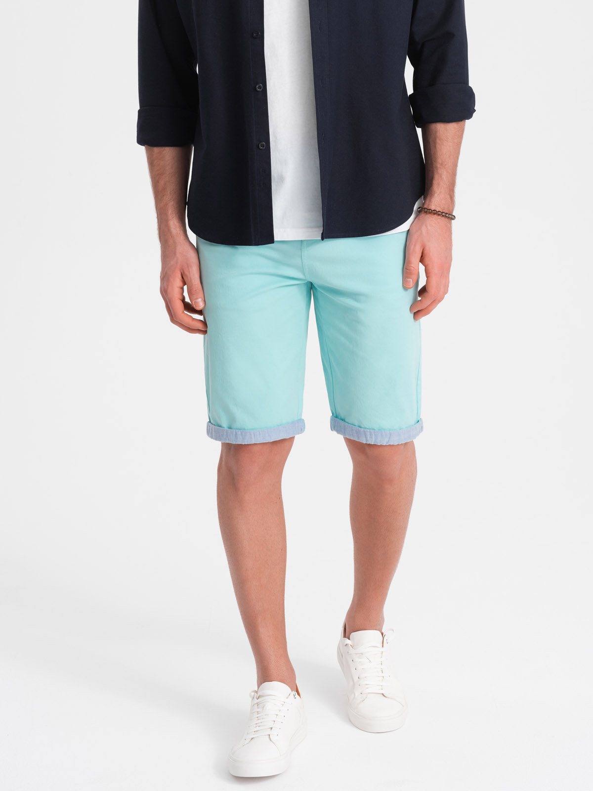 Ombre Men's chinos shorts with denim trim