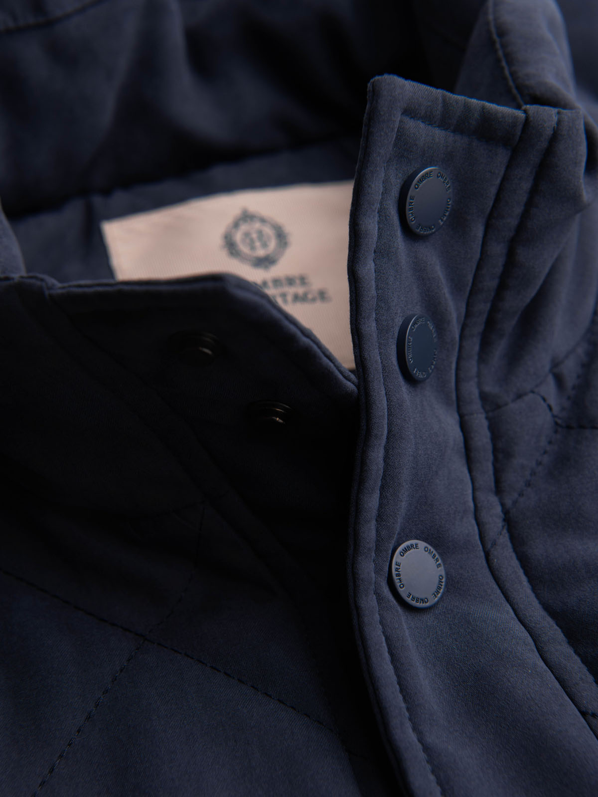 Ombre Men&#039;s peach effect quilted sleeveless jacket - navy blue