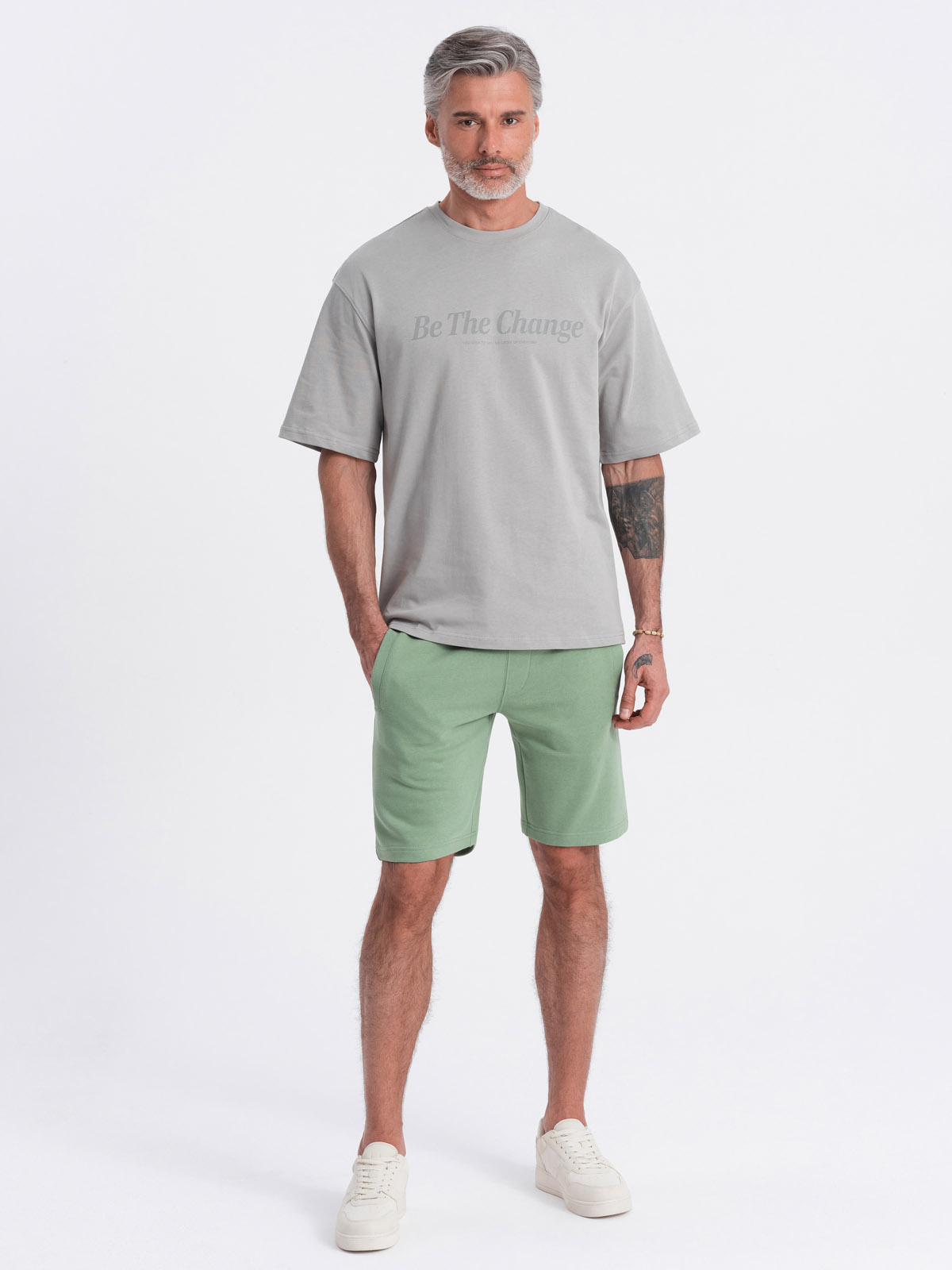 Ombre Men&#039;s knit shorts with drawstring and pockets - green