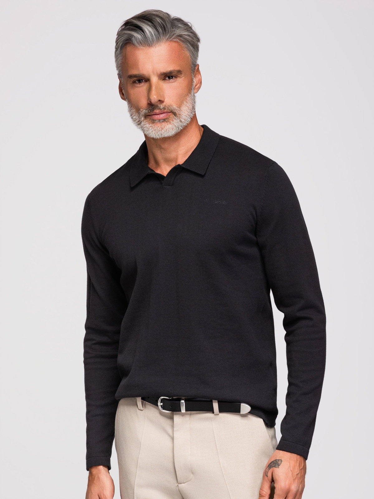 Ombre Men's polo sweater with embroidery on chest - black