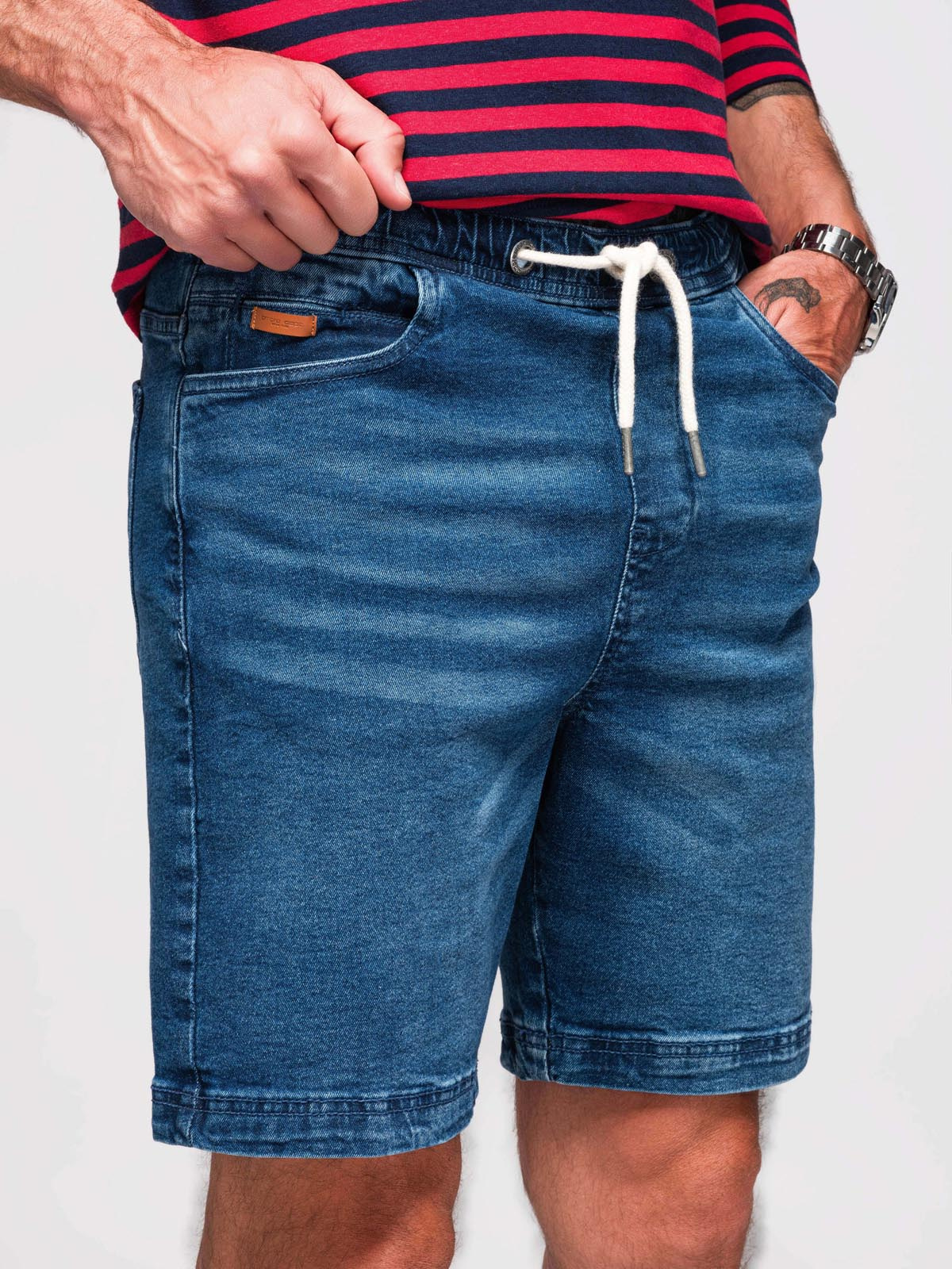 Ombre Men's shorts with elastic waistband and wash effect - blue