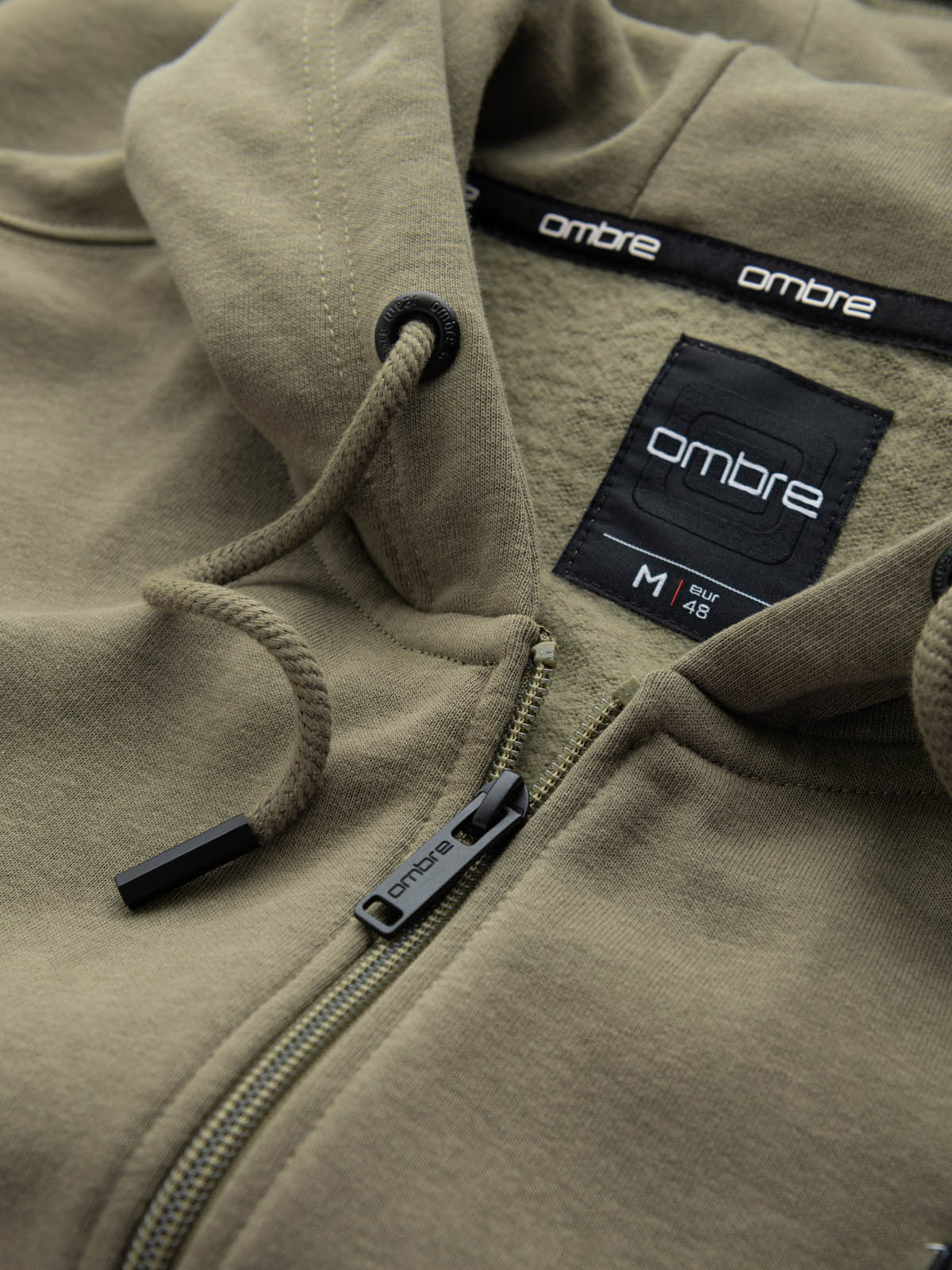 Ombre Unzipped men&#039;s sweatshirt with hood and patch - olive