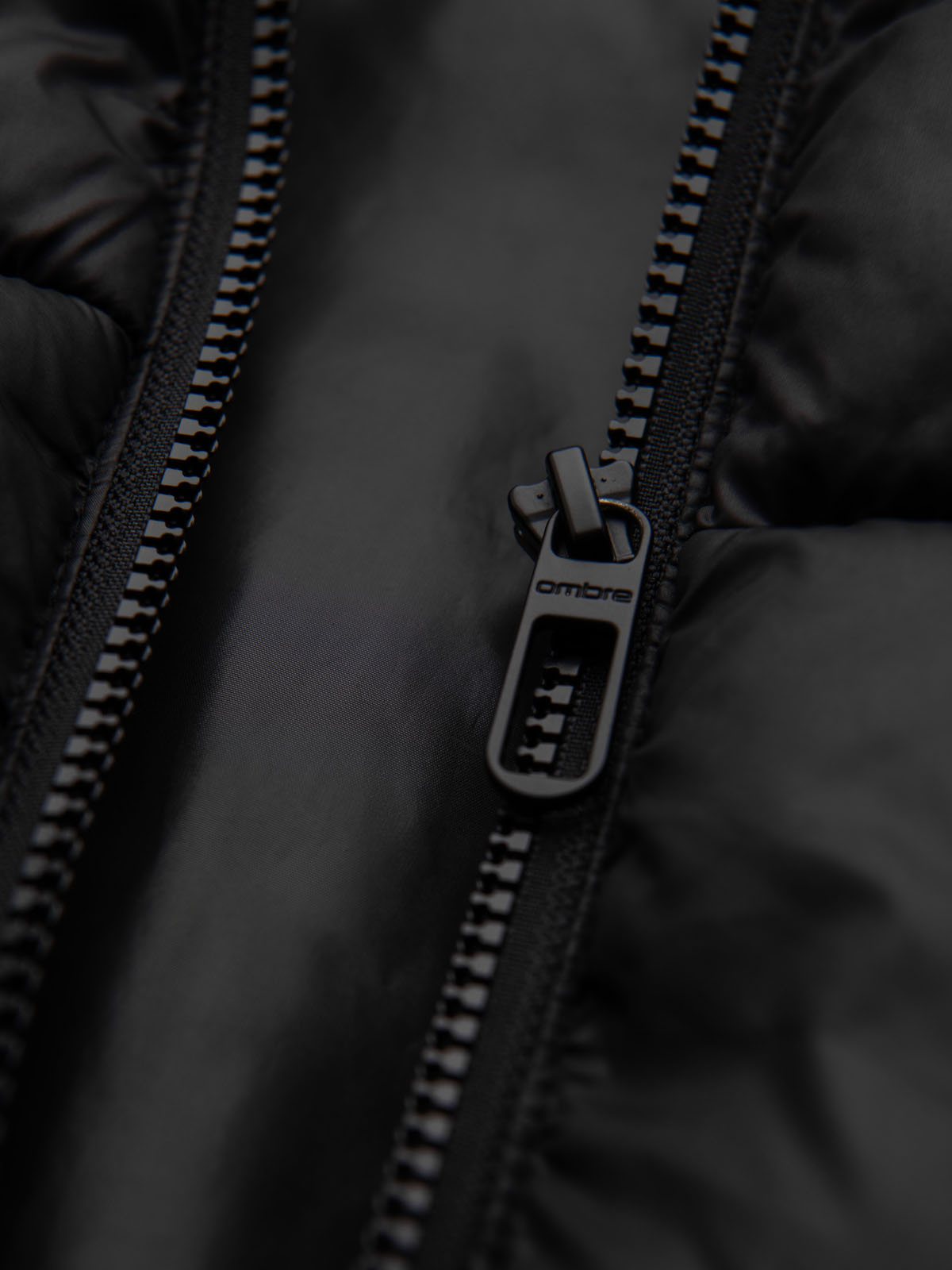 Ombre Men&#039;s quilted puffer jacket with hood - black